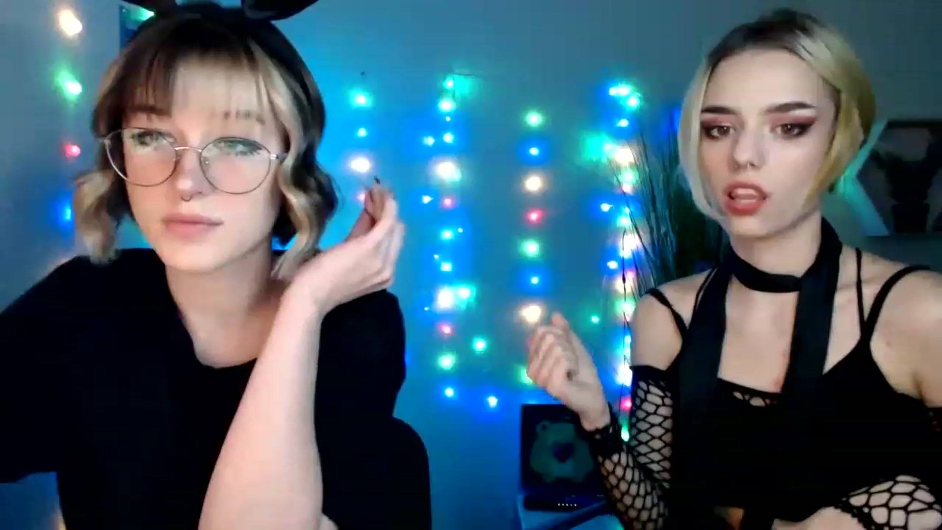 Gallery image thumbnail from Spicy_X's myfreecams stream on, 06/18/2023, 16:15 image 14 of 20