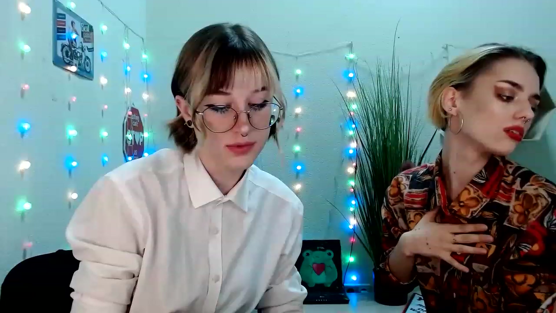 Gallery image thumbnail from Spicy_X's myfreecams stream on, 06/22/2023, 17:08 image 15 of 20