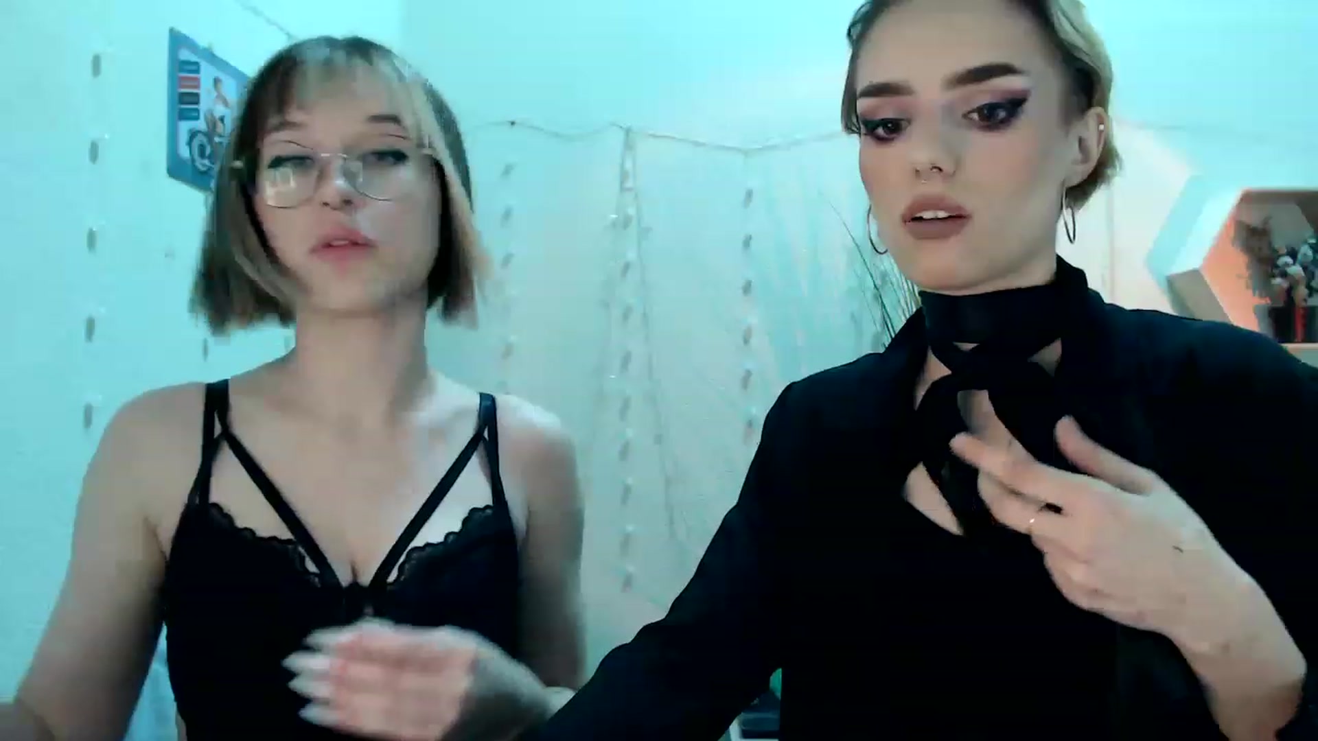 Gallery image thumbnail from Spicy_X's myfreecams stream on, 06/25/2023, 02:45 image 18 of 20