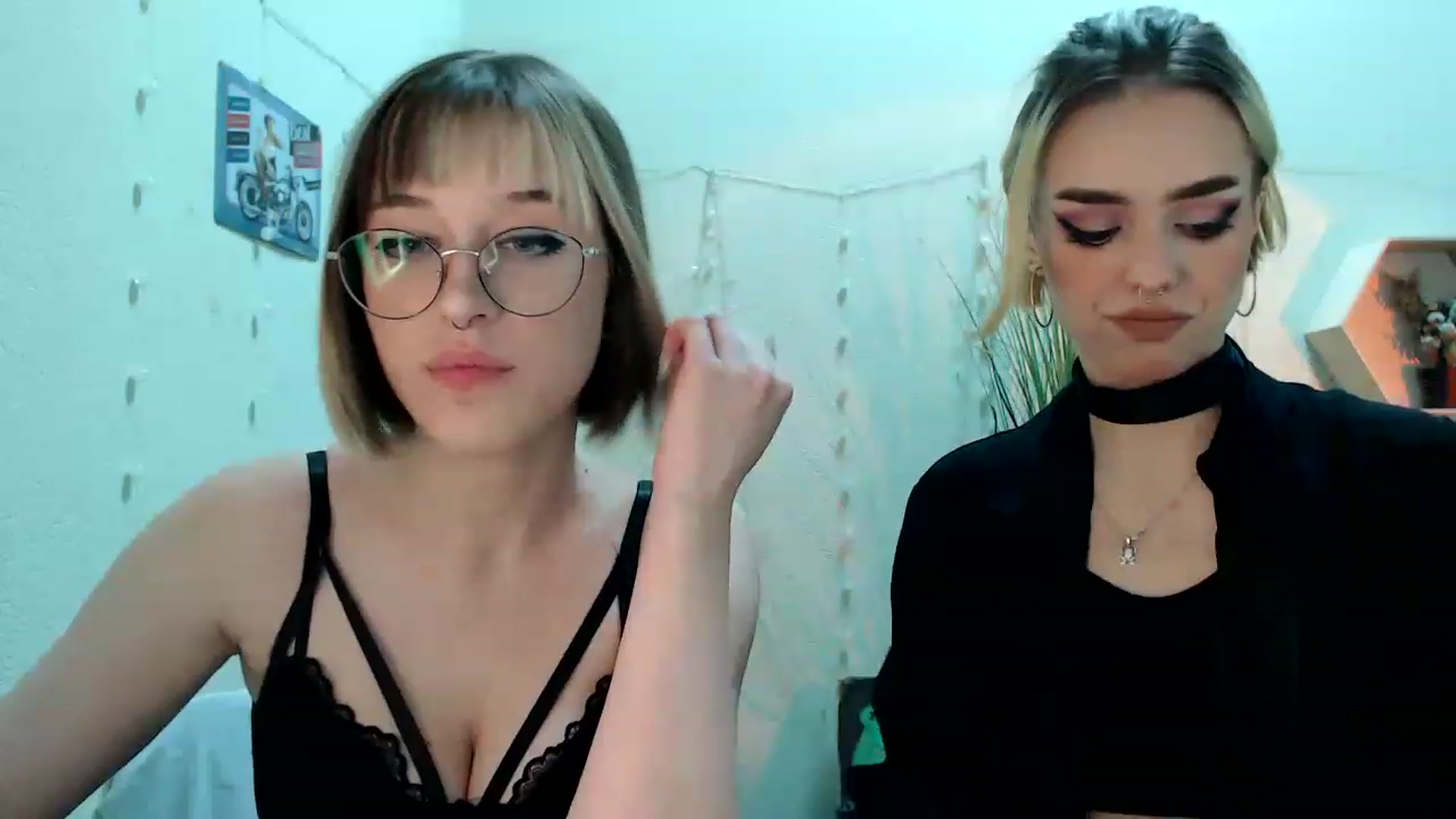 Gallery image thumbnail from Spicy_X's myfreecams stream on, 06/25/2023, 02:45 image 8 of 20