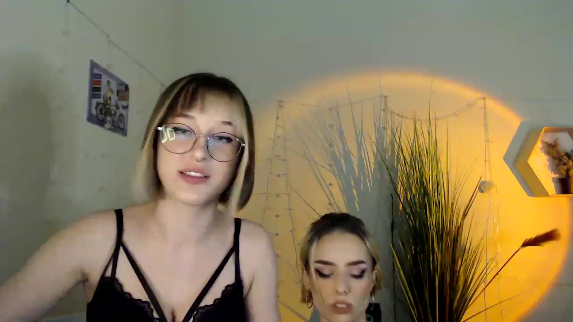 Gallery image thumbnail from Spicy_X's myfreecams stream on, 06/25/2023, 02:45 image 6 of 20