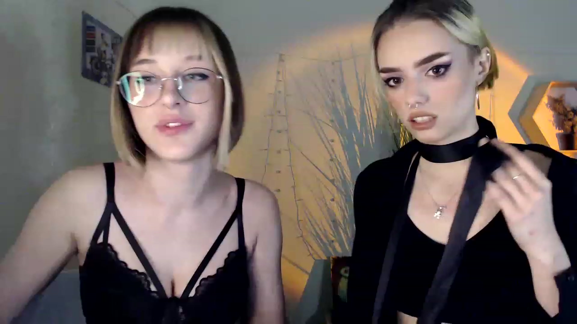 Gallery image thumbnail from Spicy_X's myfreecams stream on, 06/25/2023, 02:45 image 4 of 20