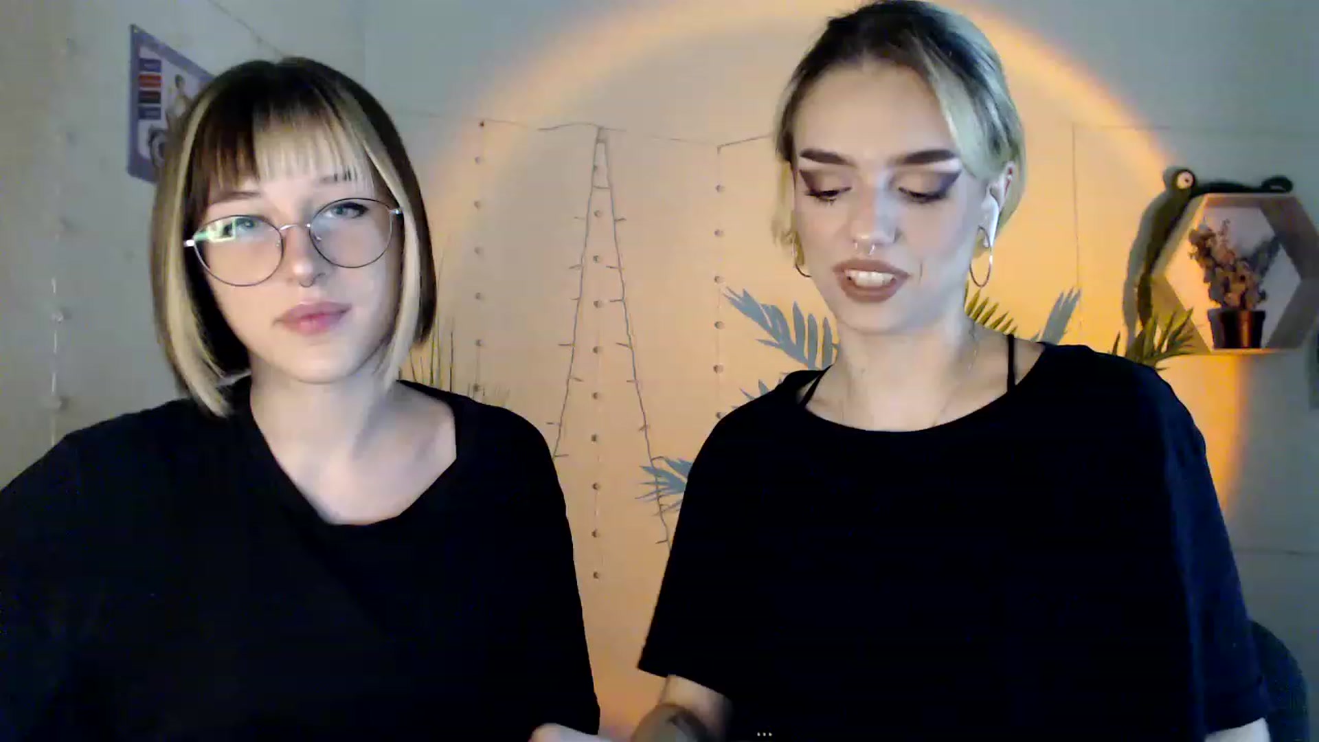 Gallery image thumbnail from Spicy_X's myfreecams stream on, 06/26/2023, 24:53 image 1 of 20