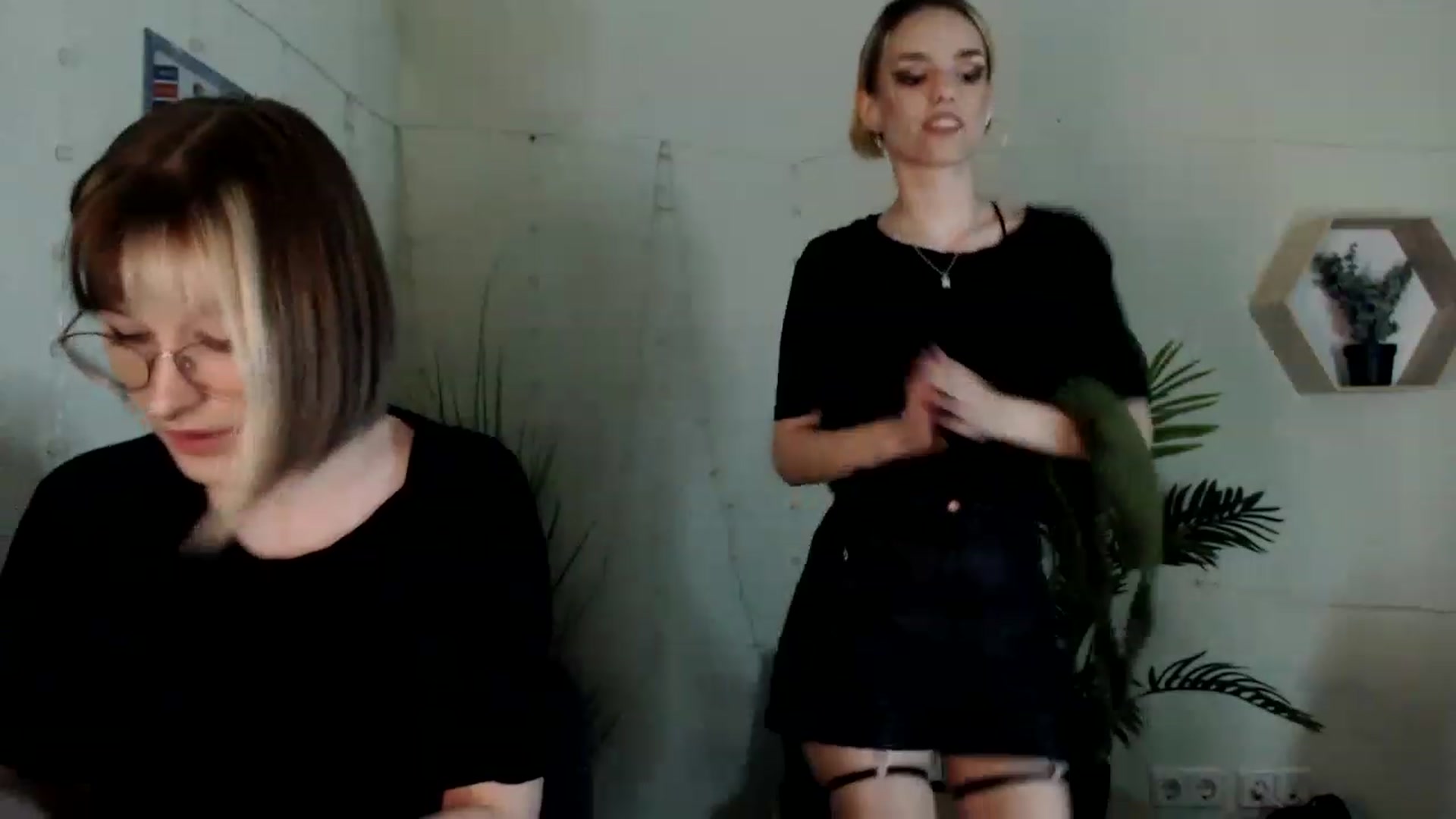 Gallery image thumbnail from Spicy_X's myfreecams stream on, 06/26/2023, 24:53 image 12 of 20