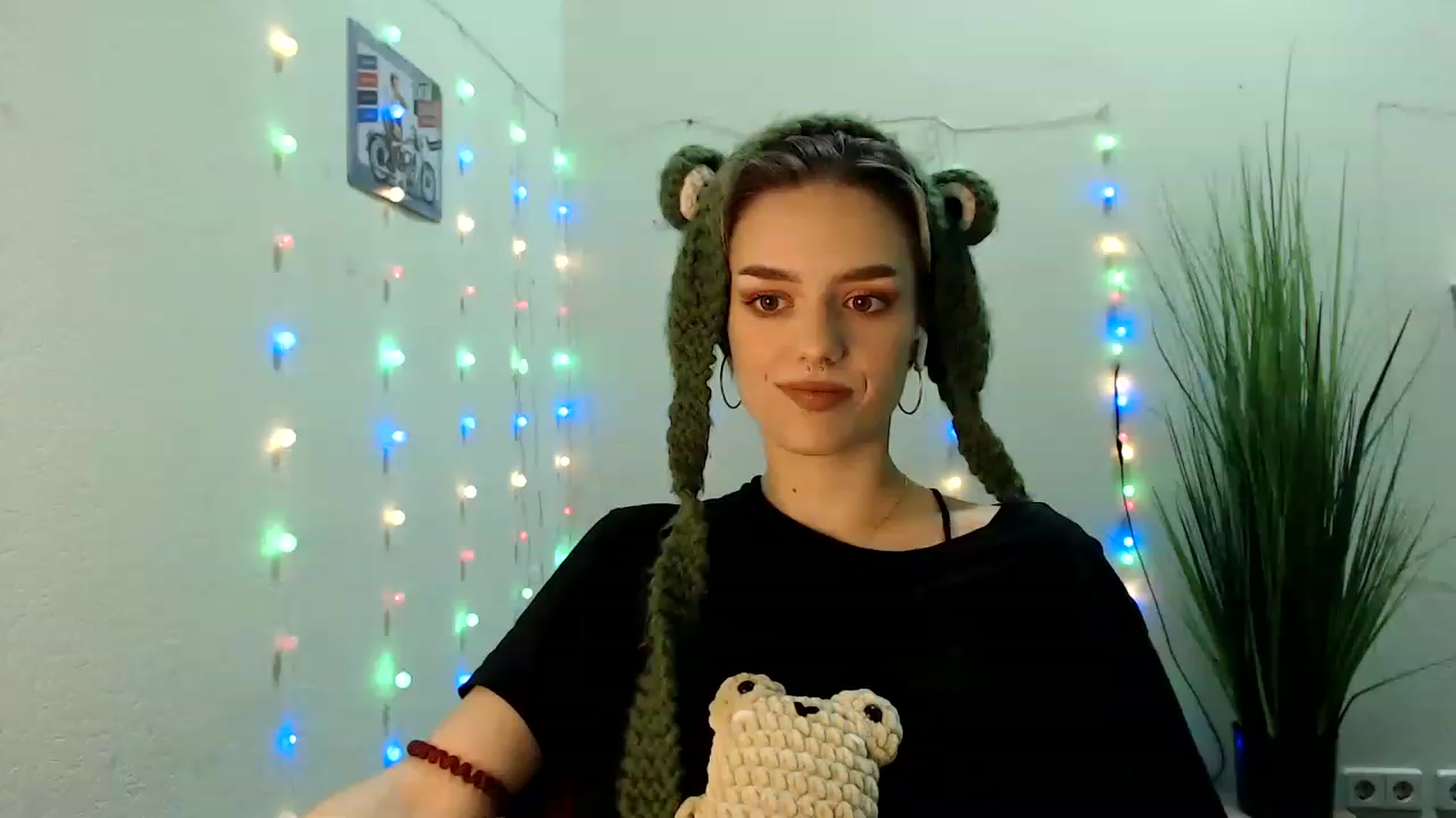 Gallery image thumbnail from Spicy_X's myfreecams stream on, 06/28/2023, 15:38 image 10 of 20