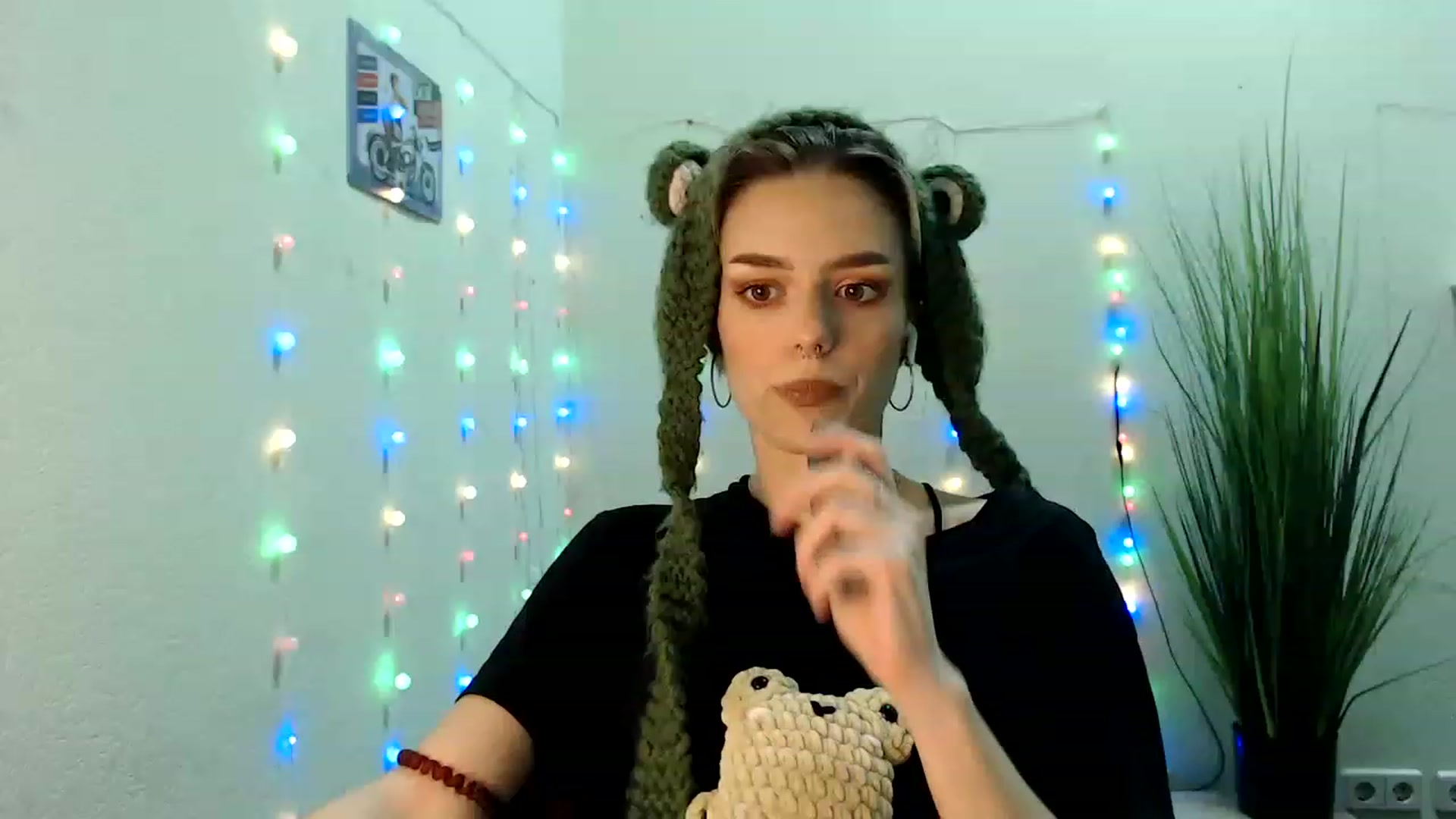 Gallery image thumbnail from Spicy_X's myfreecams stream on, 06/28/2023, 15:38 image 7 of 20