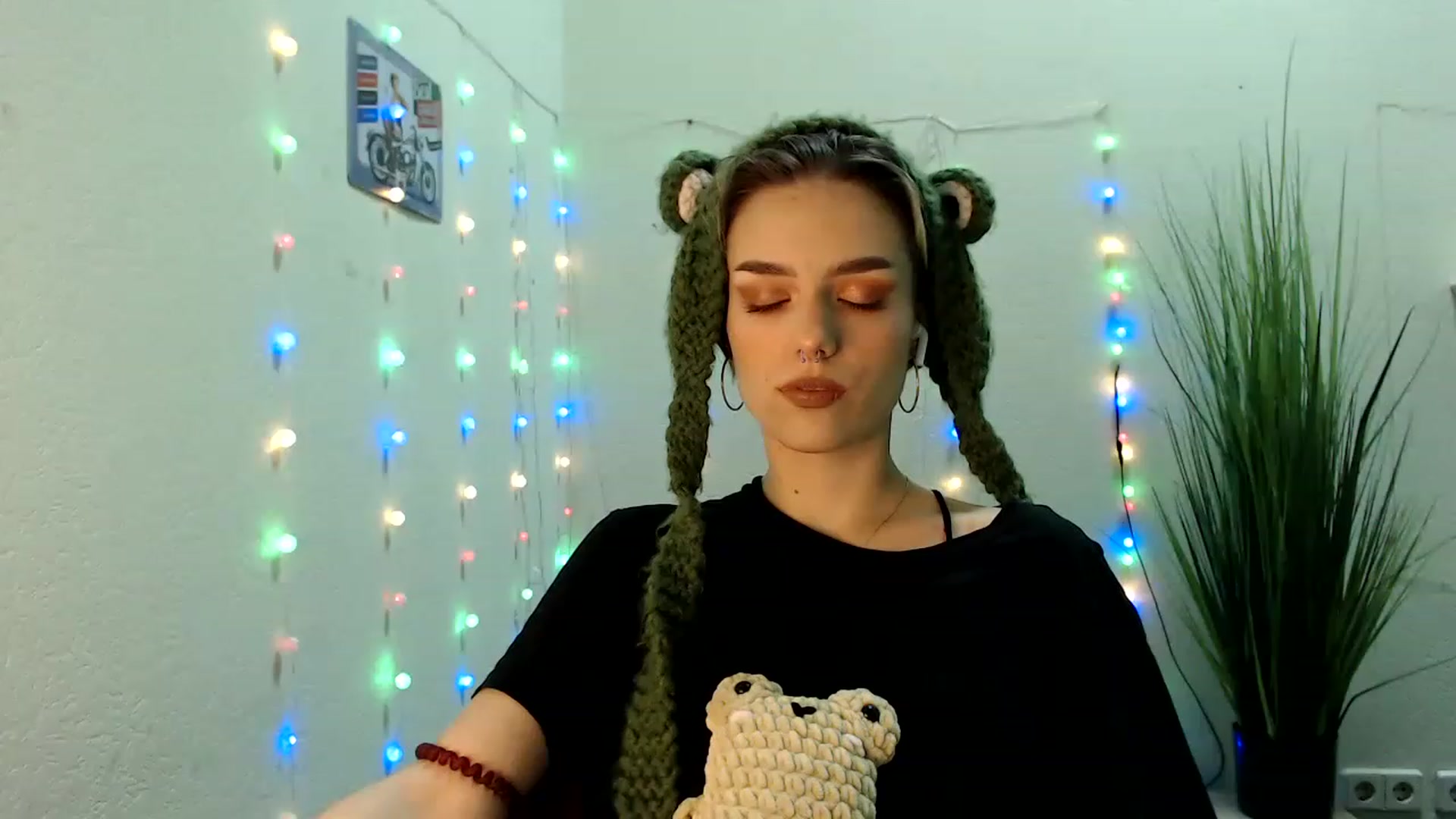 Gallery image thumbnail from Spicy_X's myfreecams stream on, 06/28/2023, 15:38 image 11 of 20