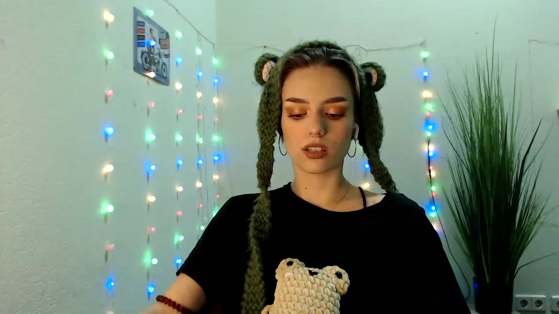 Gallery image thumbnail from Spicy_X's myfreecams stream on, 06/28/2023, 15:38 image 9 of 20