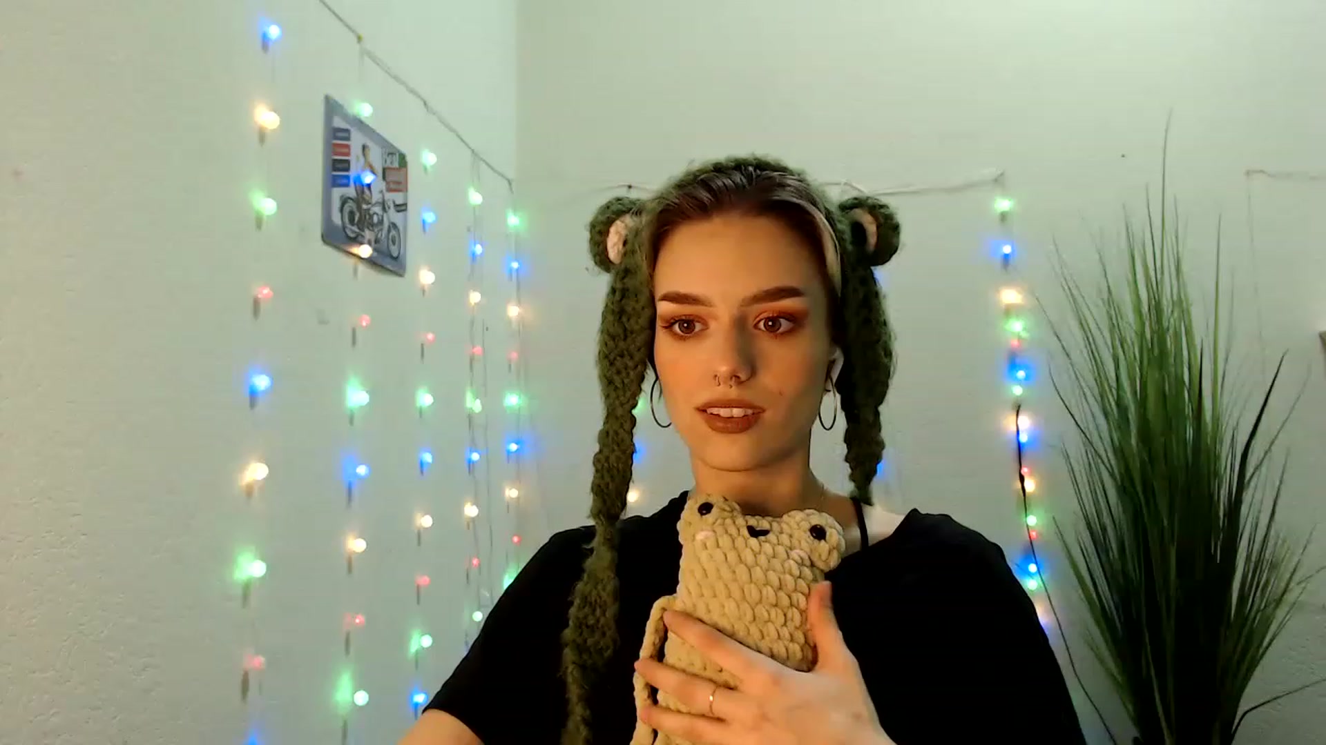 Gallery image thumbnail from Spicy_X's myfreecams stream on, 06/28/2023, 15:38 image 17 of 20
