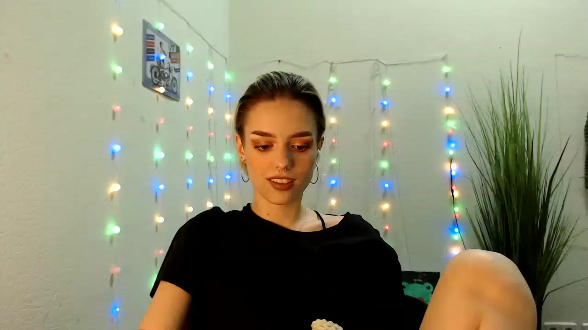 Gallery image thumbnail from Spicy_X's myfreecams stream on, 06/28/2023, 16:01 image 6 of 20