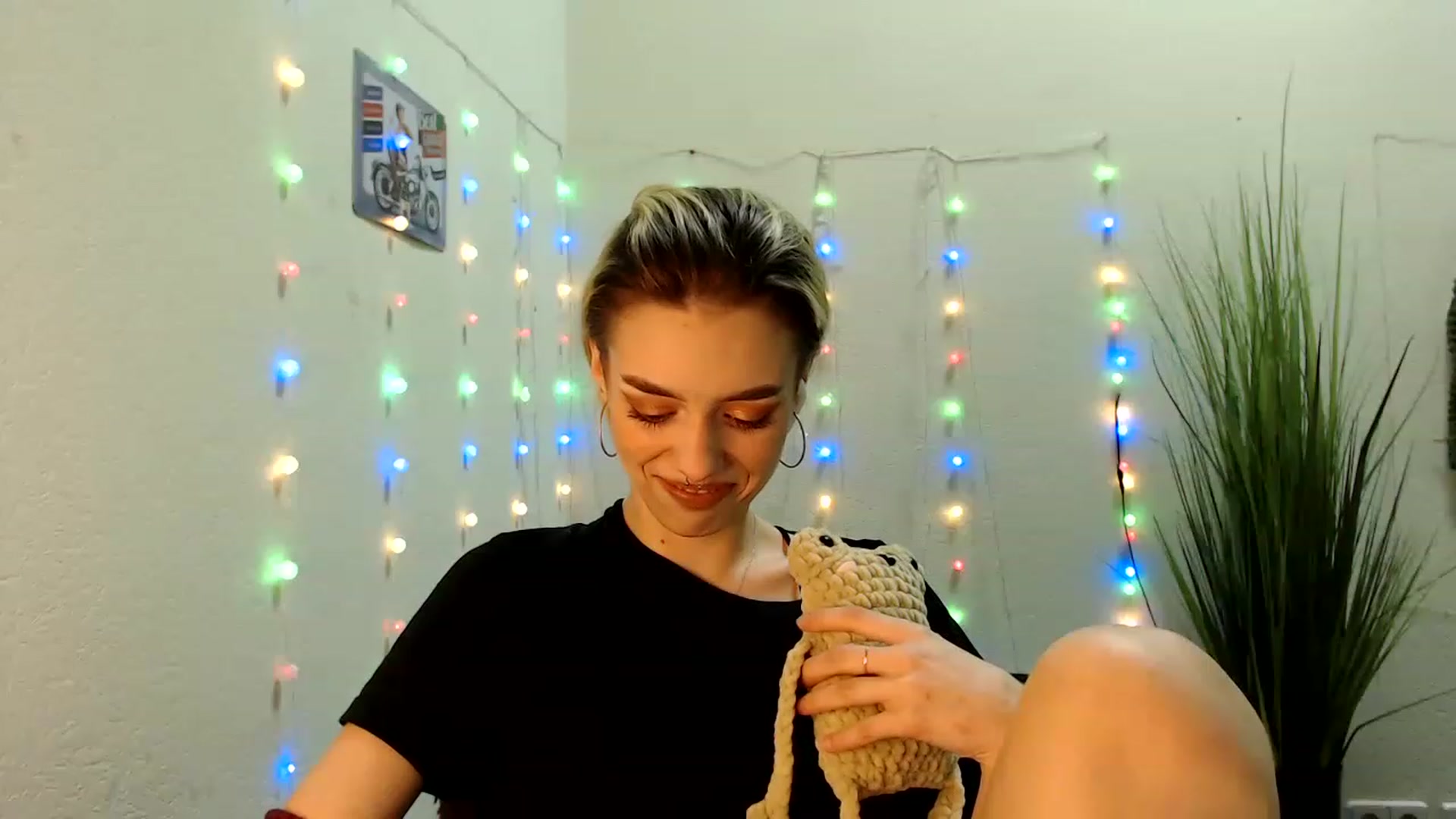 Gallery image thumbnail from Spicy_X's myfreecams stream on, 06/28/2023, 16:01 image 8 of 20