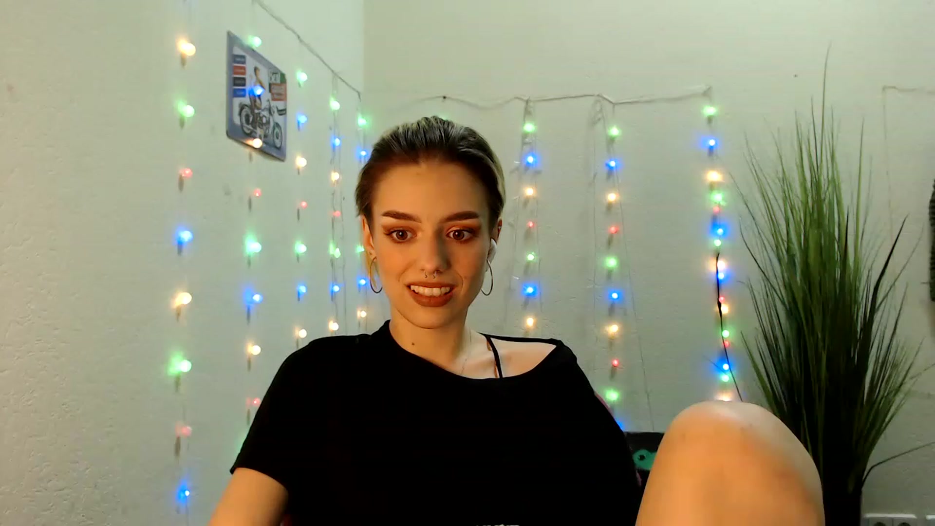 Gallery image thumbnail from Spicy_X's myfreecams stream on, 06/28/2023, 16:01 image 12 of 20