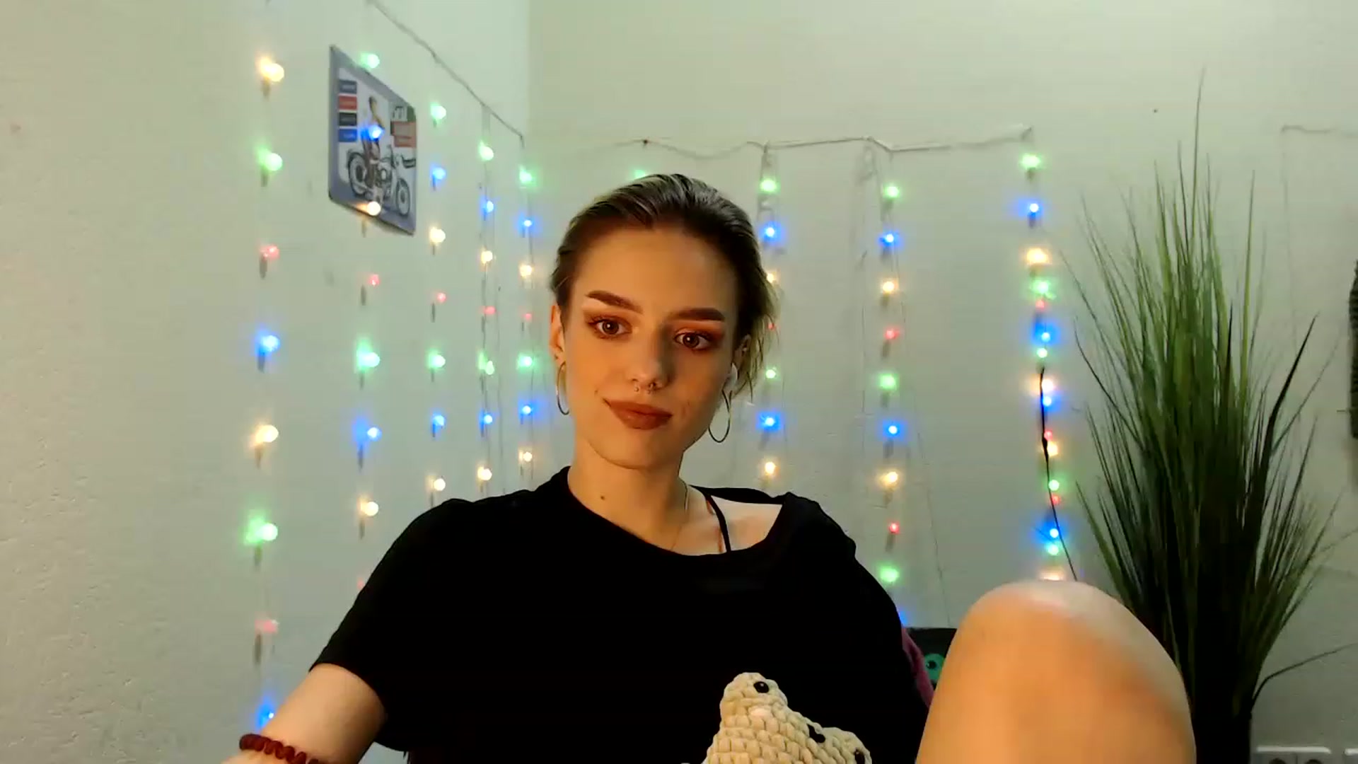 Gallery image thumbnail from Spicy_X's myfreecams stream on, 06/28/2023, 16:01 image 15 of 20