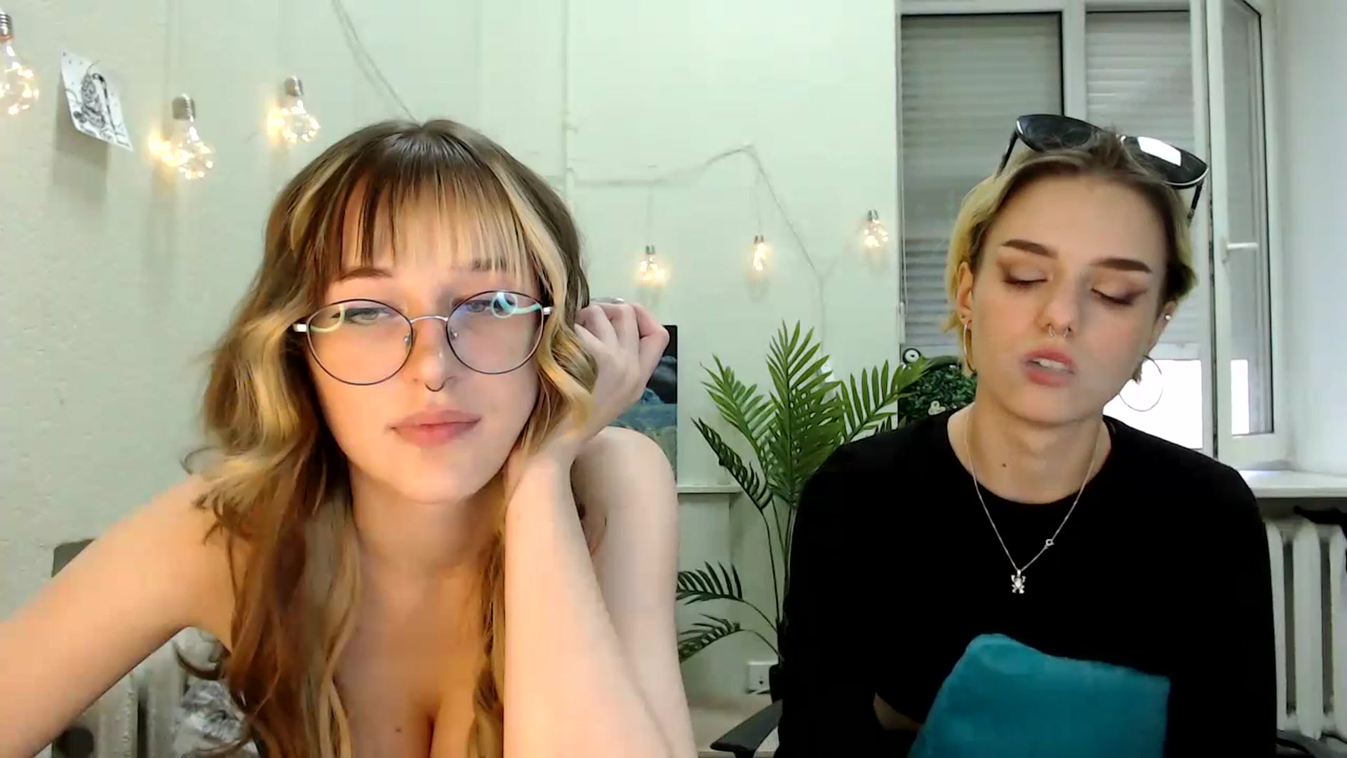 Gallery image thumbnail from Spicy_X's myfreecams stream on, 07/09/2023, 17:15 image 10 of 20