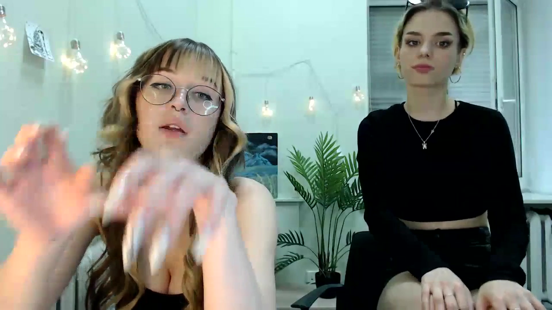 Gallery image thumbnail from Spicy_X's myfreecams stream on, 07/09/2023, 17:15 image 5 of 20