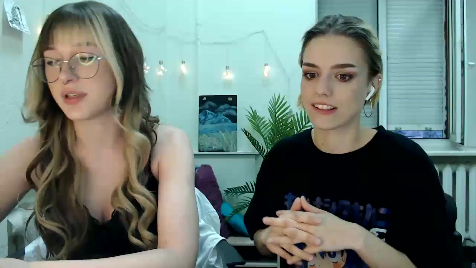 Gallery image thumbnail from Spicy_X's myfreecams stream on, 07/10/2023, 18:15 image 10 of 20