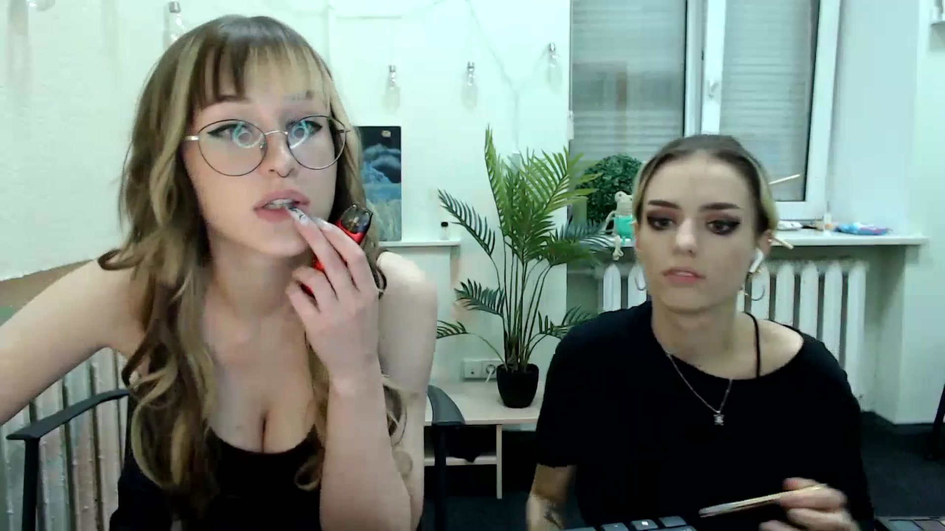 Gallery image thumbnail from Spicy_X's myfreecams stream on, 07/16/2023, 02:00 image 10 of 20