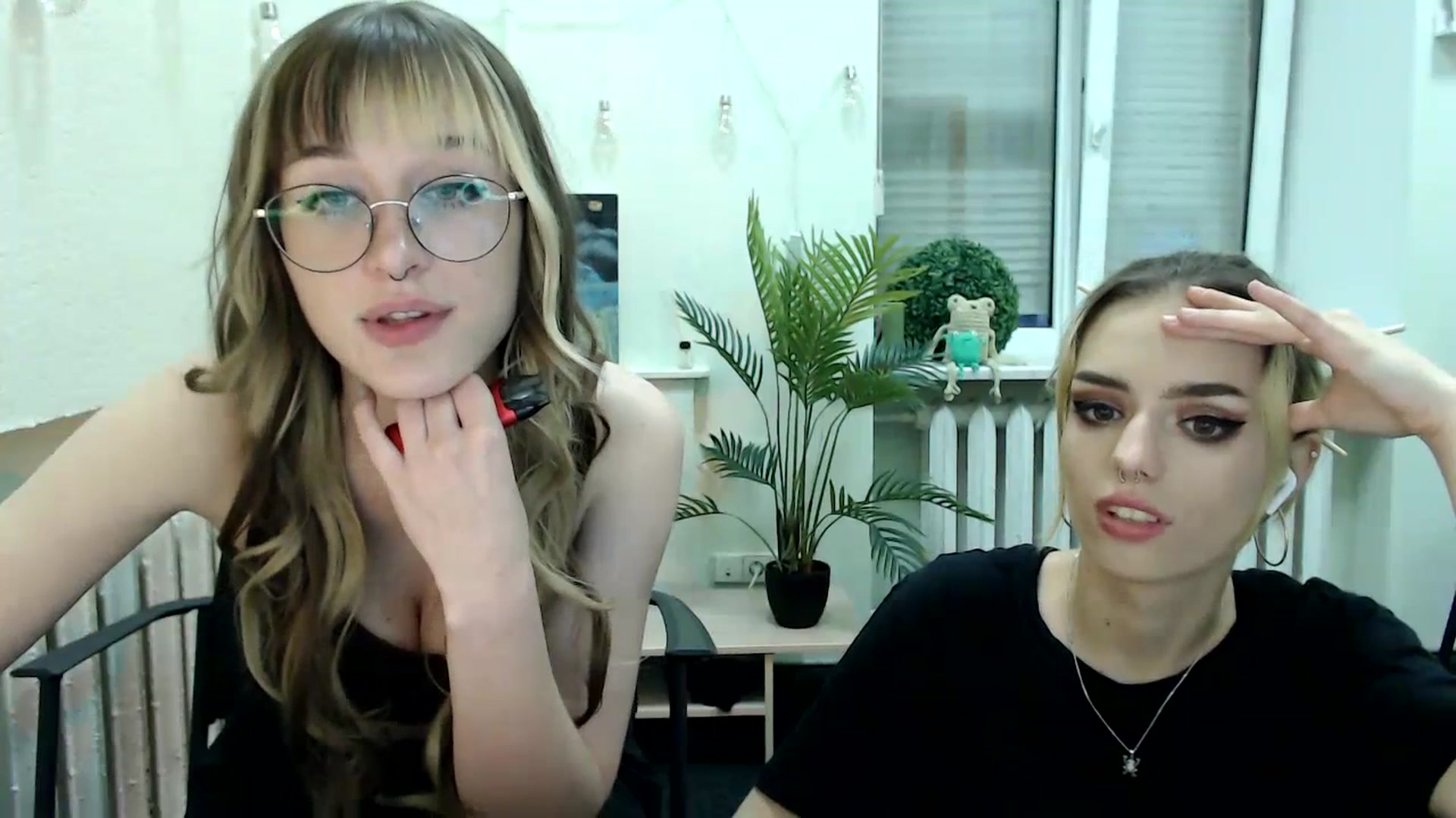 Gallery image thumbnail from Spicy_X's myfreecams stream on, 07/16/2023, 02:00 image 19 of 20