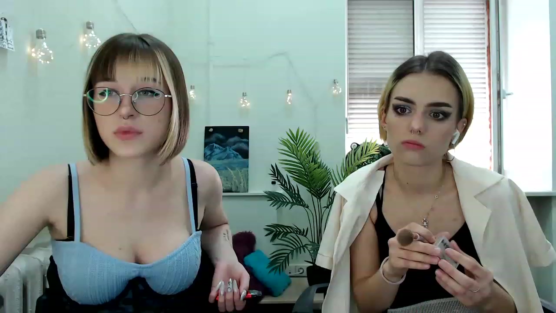 Gallery image thumbnail from Spicy_X's myfreecams stream on, 07/19/2023, 14:43 image 15 of 20