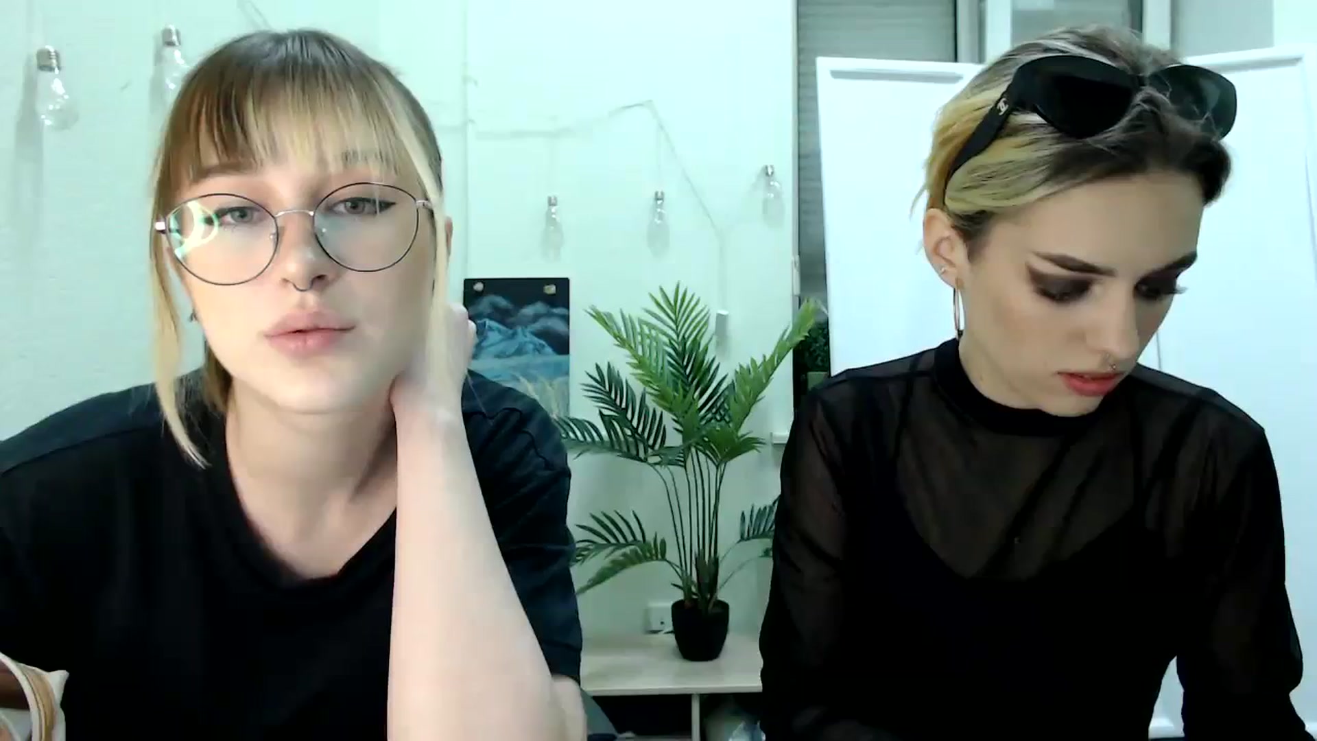Gallery image thumbnail from Spicy_X's myfreecams stream on, 07/26/2023, 16:00 image 15 of 20