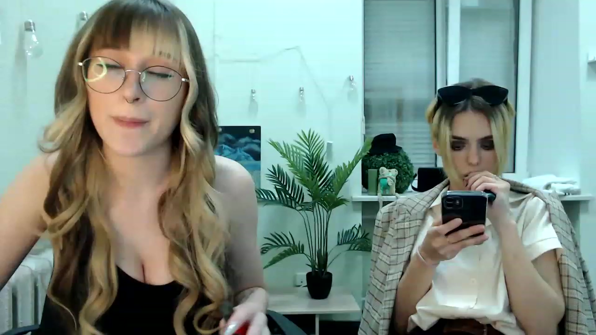 Gallery image thumbnail from Spicy_X's myfreecams stream on, 07/27/2023, 14:28 image 14 of 20