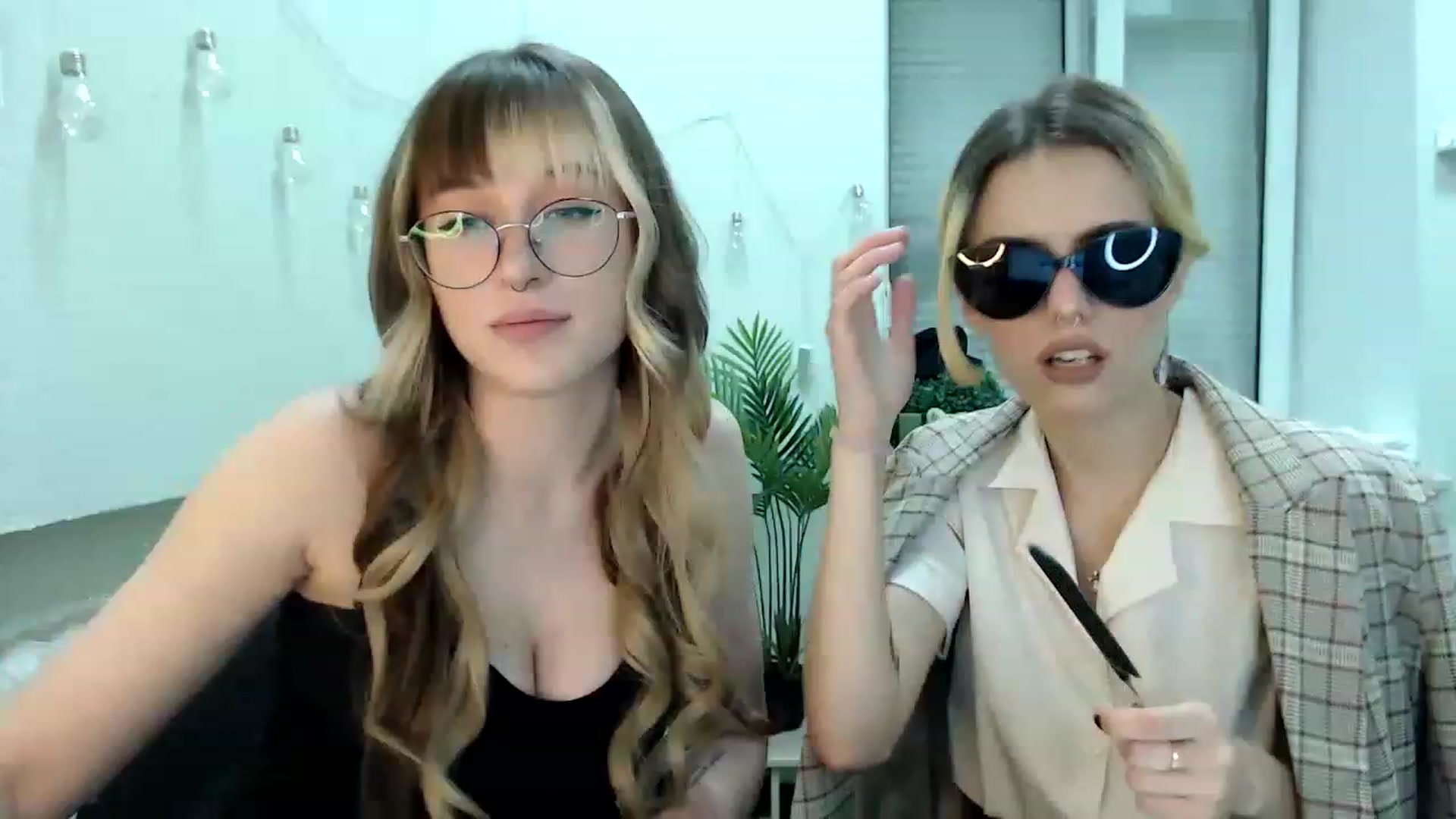 Gallery image thumbnail from Spicy_X's myfreecams stream on, 07/27/2023, 14:28 image 11 of 20