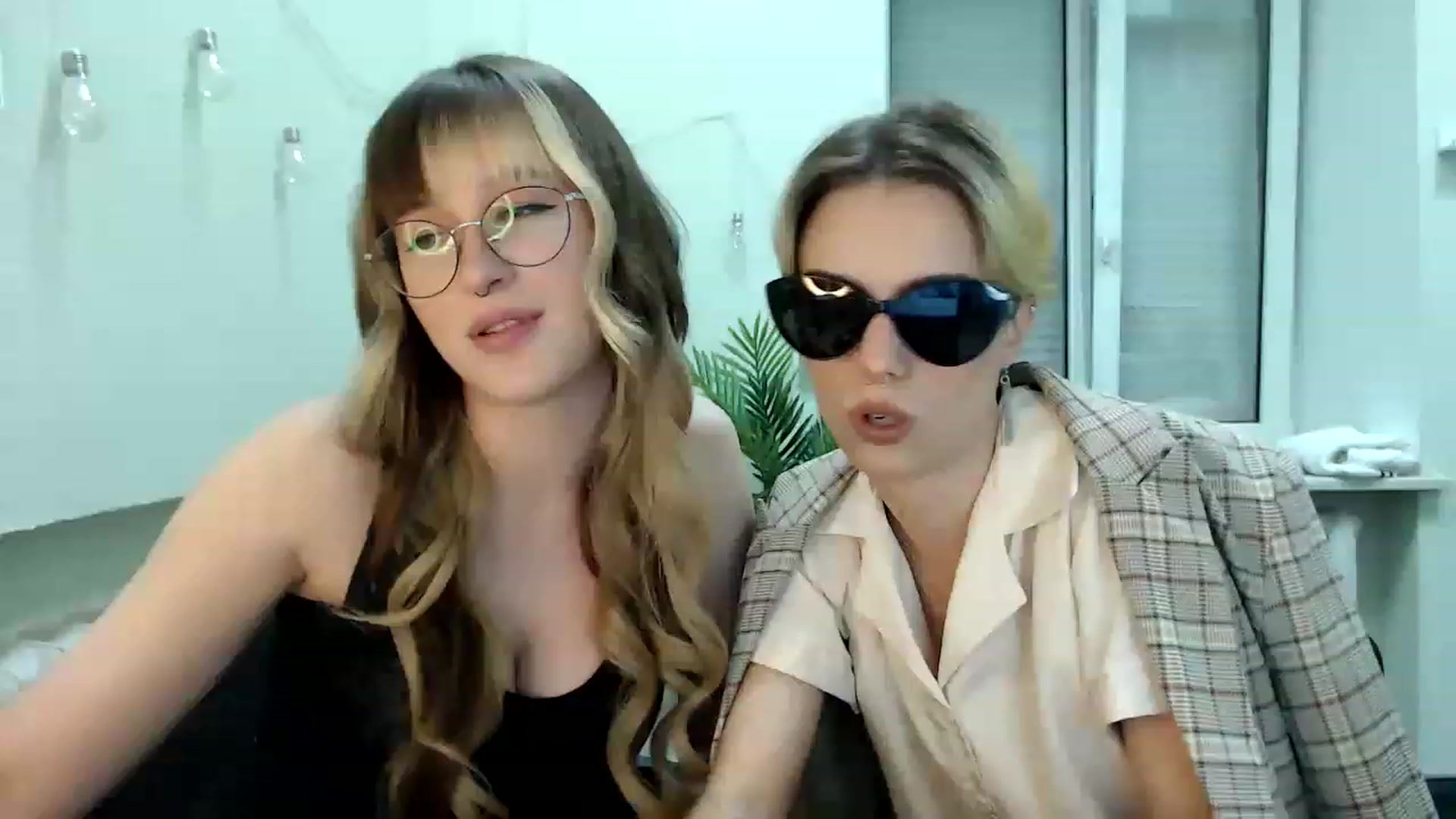 Gallery image thumbnail from Spicy_X's myfreecams stream on, 07/27/2023, 14:28 image 12 of 20