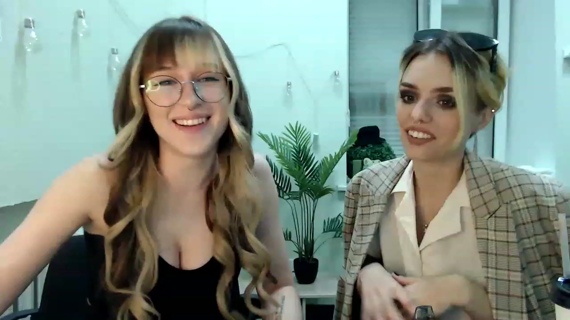 Gallery image thumbnail from Spicy_X's myfreecams stream on, 07/27/2023, 14:28 image 1 of 20
