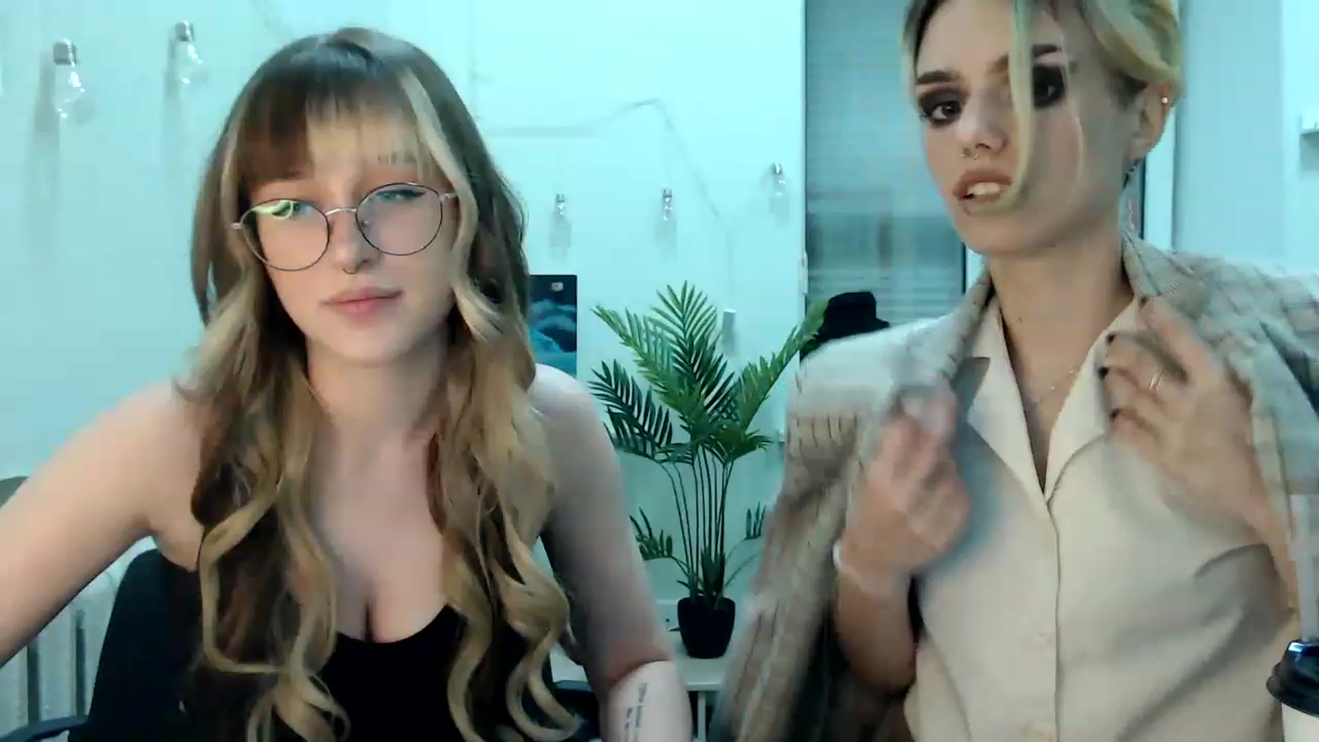 Gallery image thumbnail from Spicy_X's myfreecams stream on, 07/27/2023, 14:28 image 2 of 20