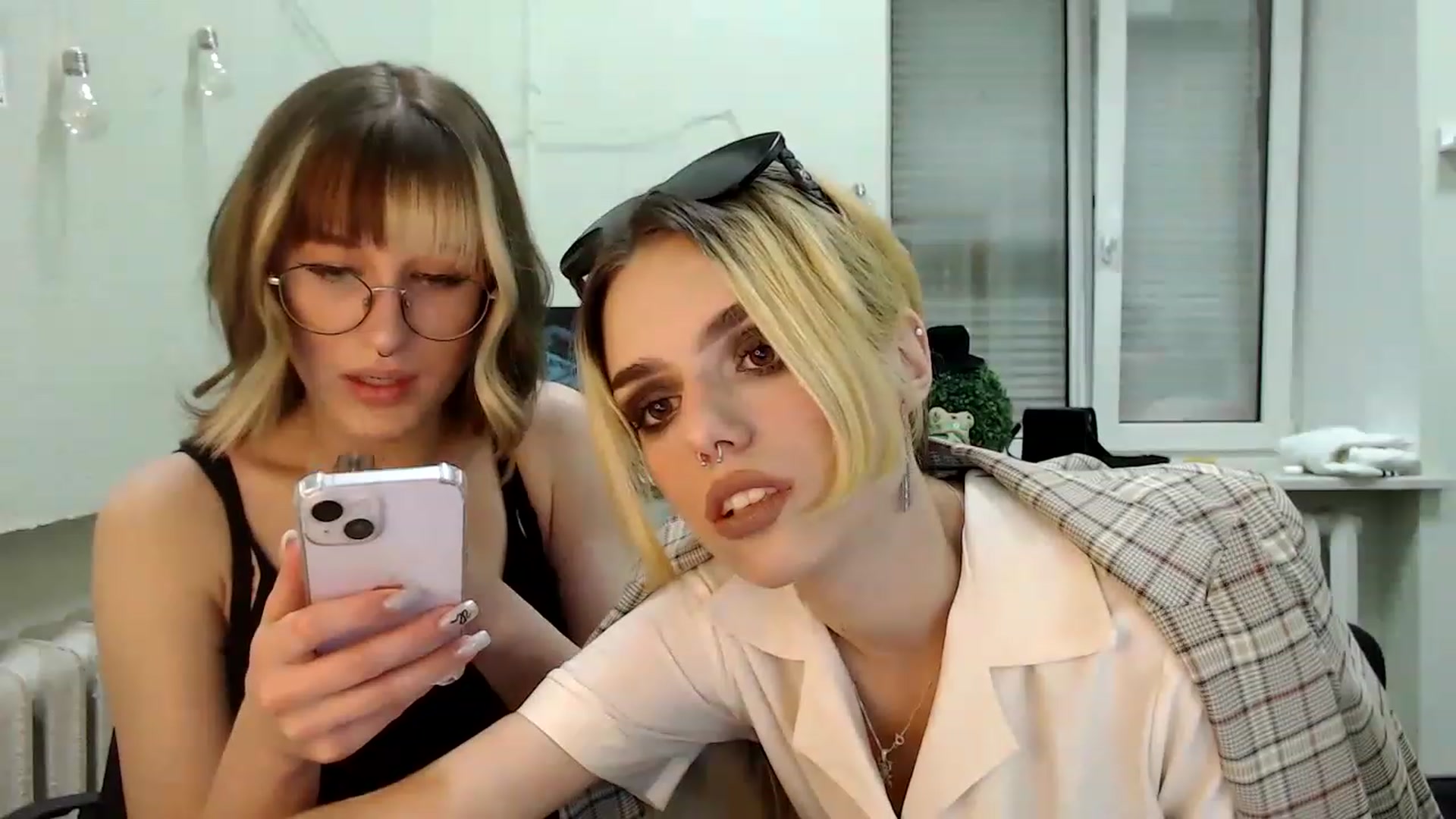 Gallery image thumbnail from Spicy_X's myfreecams stream on, 07/27/2023, 14:28 image 17 of 20