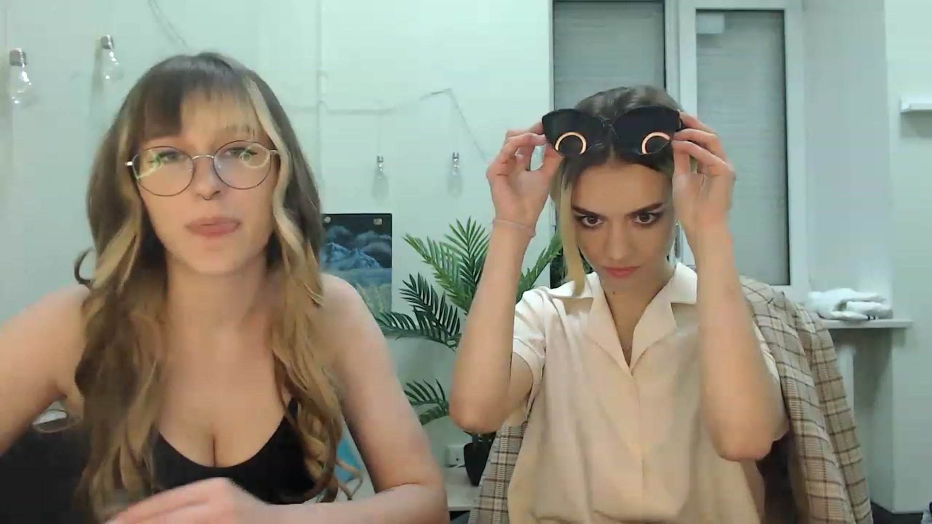 Gallery image thumbnail from Spicy_X's myfreecams stream on, 07/27/2023, 18:06 image 5 of 20