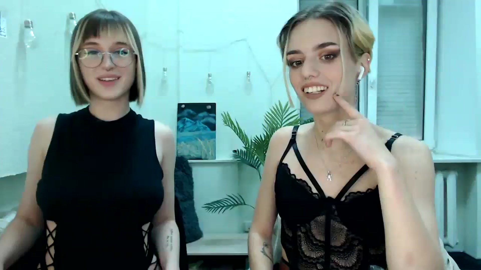 Gallery image thumbnail from Spicy_X's myfreecams stream on, 07/31/2023, 16:39 image 13 of 20