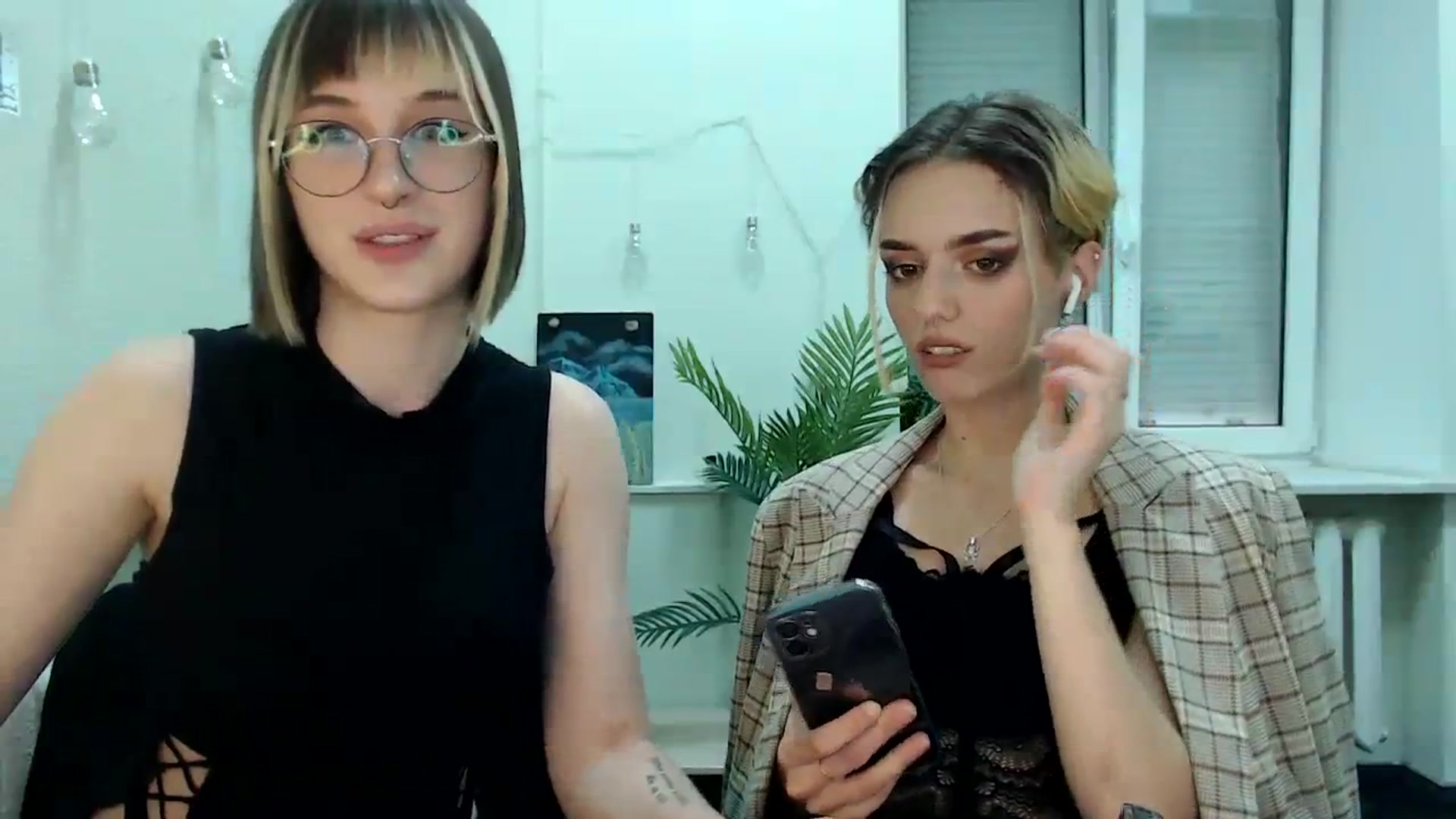 Gallery image thumbnail from Spicy_X's myfreecams stream on, 07/31/2023, 16:39 image 12 of 20