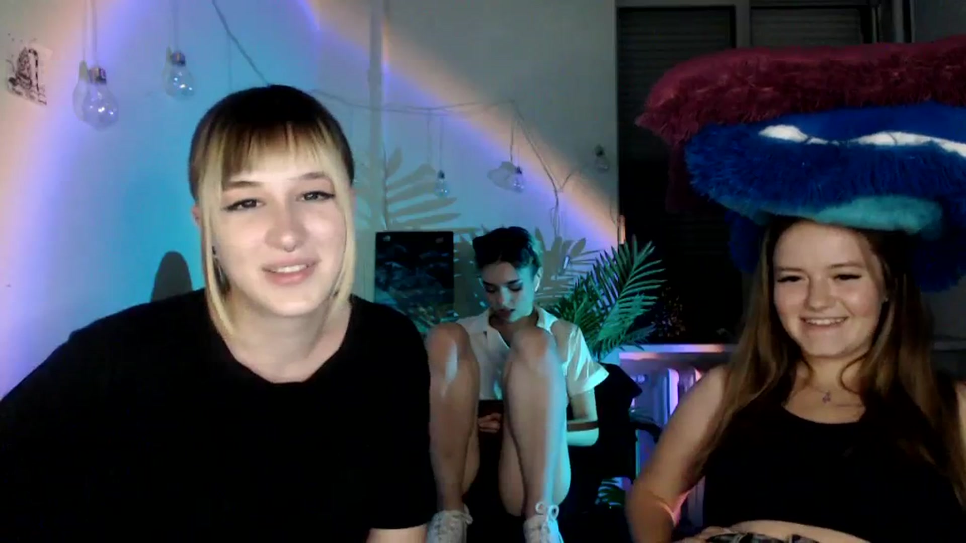 Gallery image thumbnail from Spicy_X's myfreecams stream on, 08/10/2023, 18:22 image 18 of 20