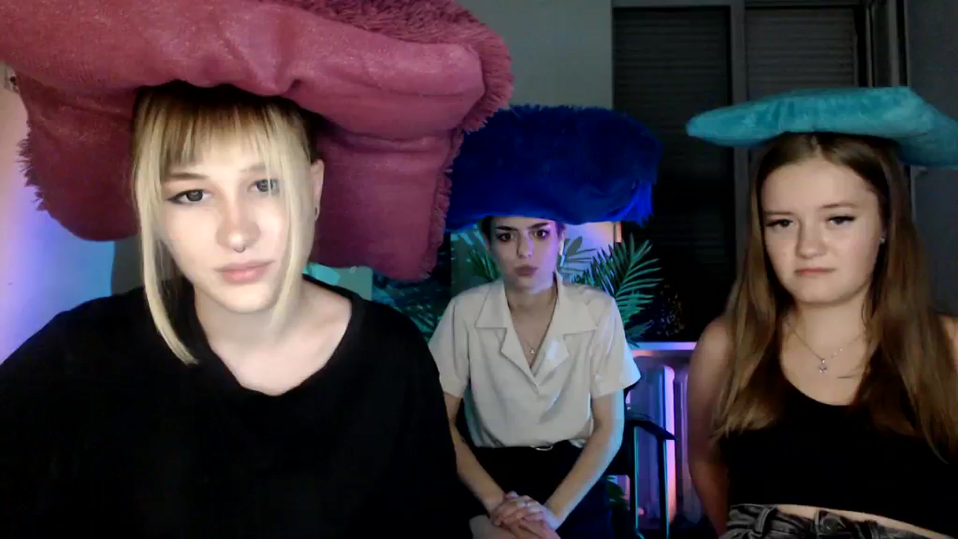 Gallery image thumbnail from Spicy_X's myfreecams stream on, 08/10/2023, 18:22 image 12 of 20