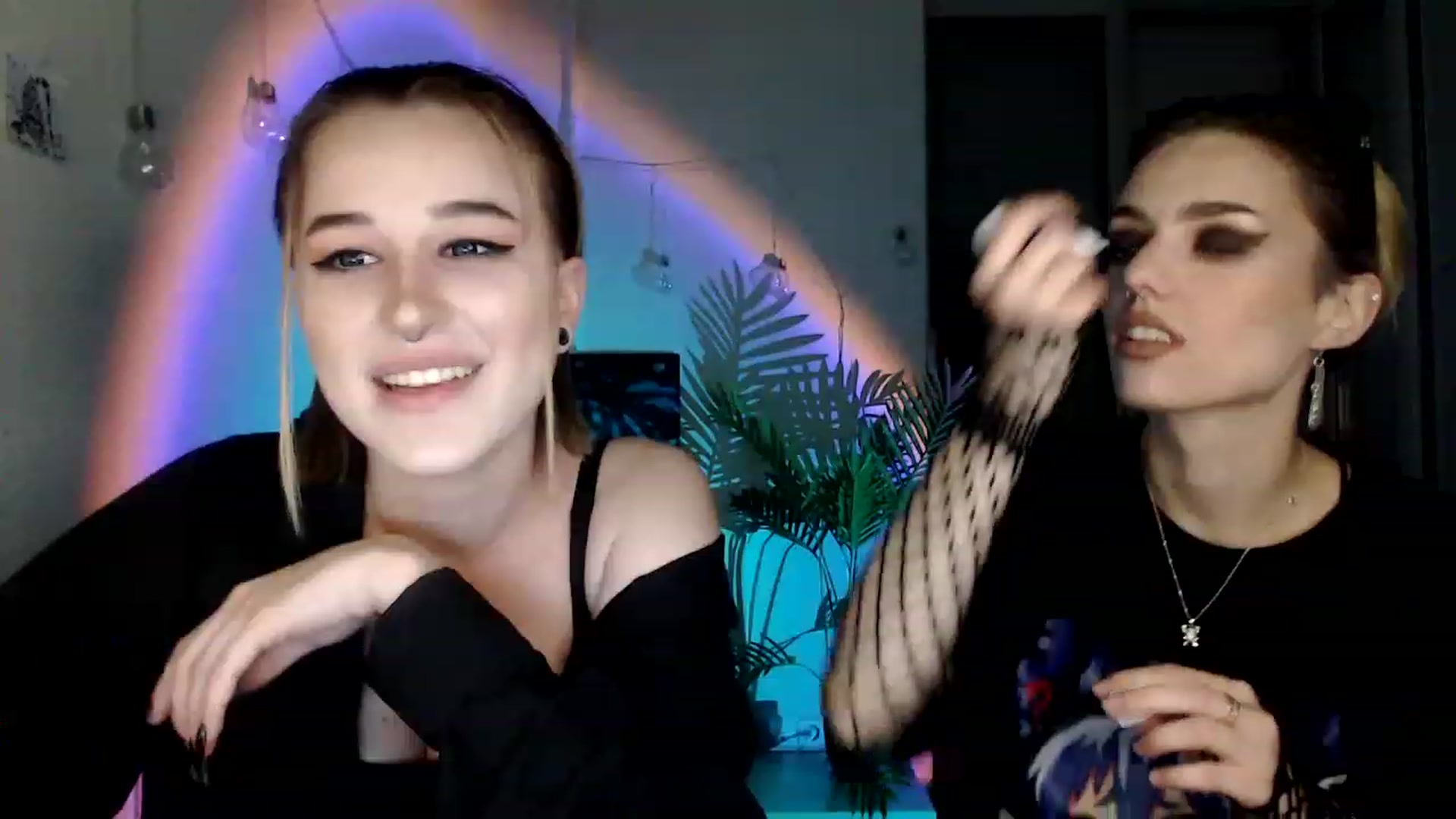 Gallery image thumbnail from Spicy_X's myfreecams stream on, 08/11/2023, 17:56 image 18 of 20