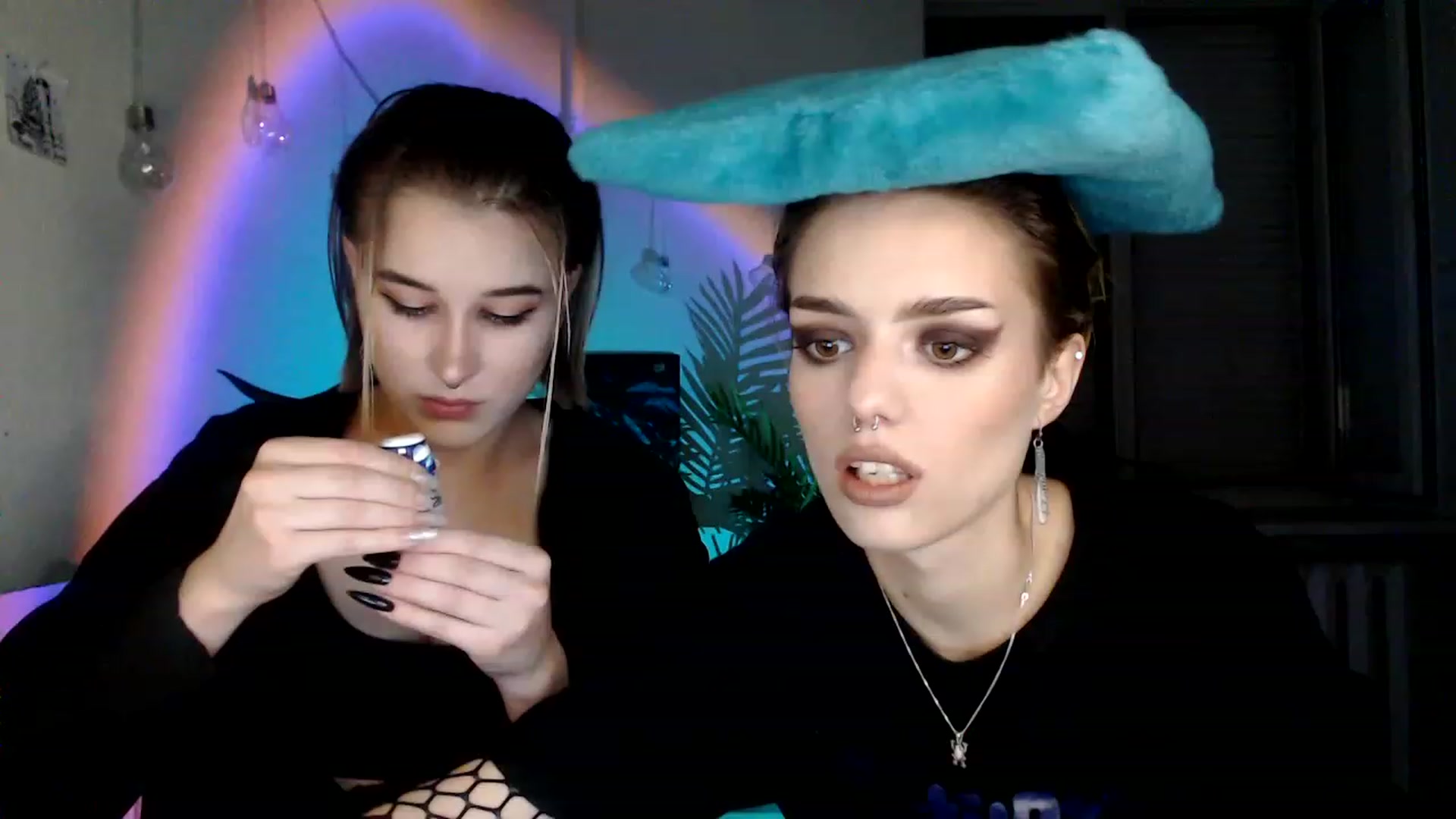 Gallery image thumbnail from Spicy_X's myfreecams stream on, 08/11/2023, 17:56 image 4 of 20