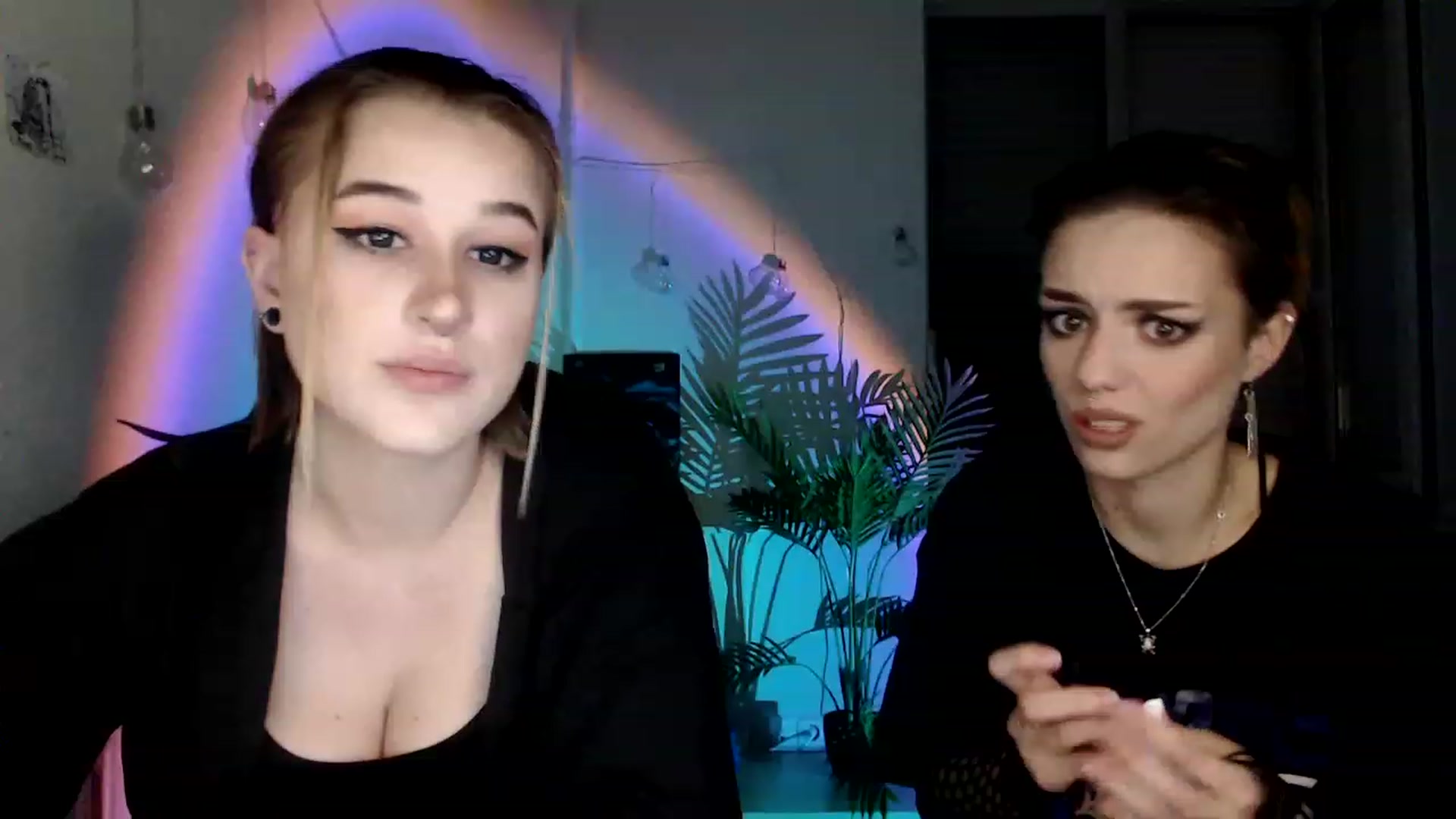 Gallery image thumbnail from Spicy_X's myfreecams stream on, 08/11/2023, 17:56 image 14 of 20