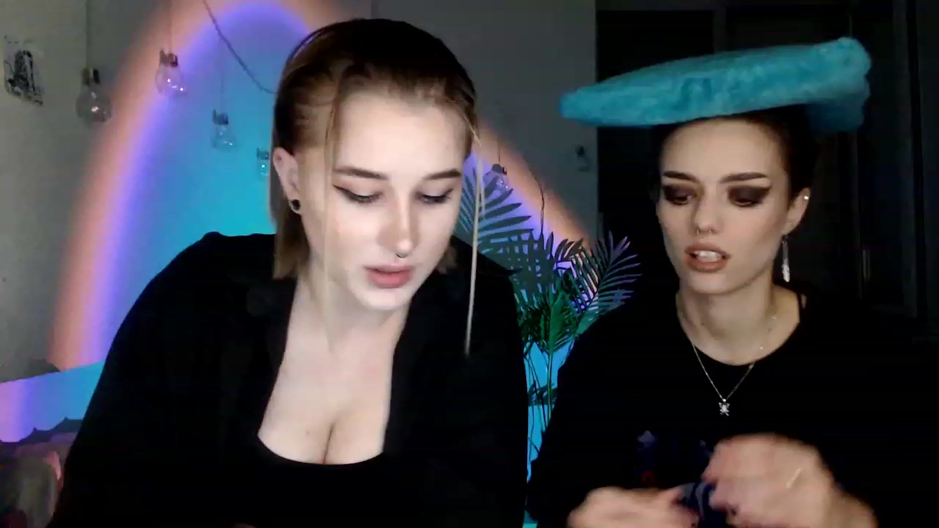 Gallery image thumbnail from Spicy_X's myfreecams stream on, 08/11/2023, 17:56 image 7 of 20