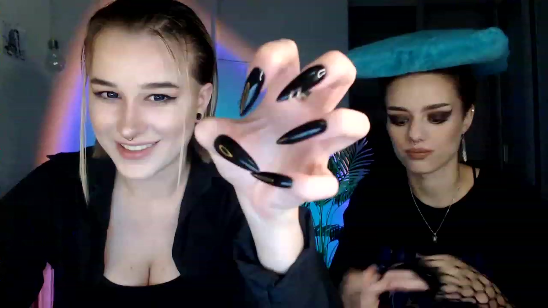 Gallery image thumbnail from Spicy_X's myfreecams stream on, 08/11/2023, 17:56 image 8 of 20