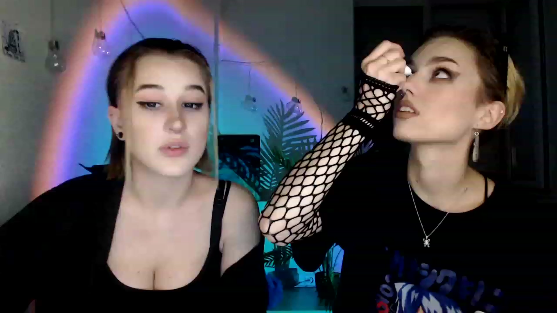 Gallery image thumbnail from Spicy_X's myfreecams stream on, 08/11/2023, 18:39 image 1 of 20