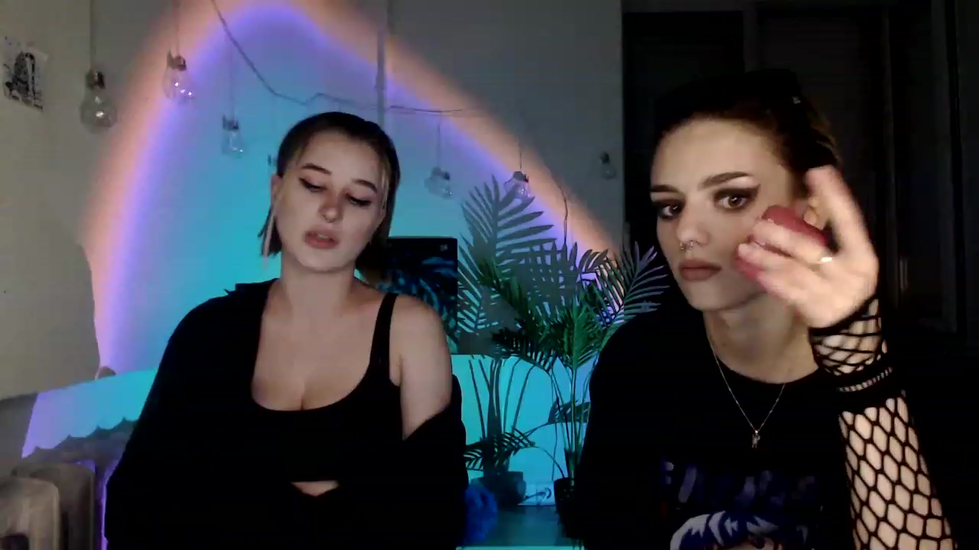 Gallery image thumbnail from Spicy_X's myfreecams stream on, 08/11/2023, 18:39 image 13 of 20