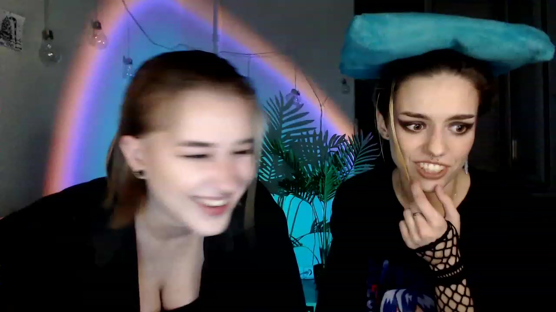 Gallery image thumbnail from Spicy_X's myfreecams stream on, 08/11/2023, 20:03 image 12 of 20
