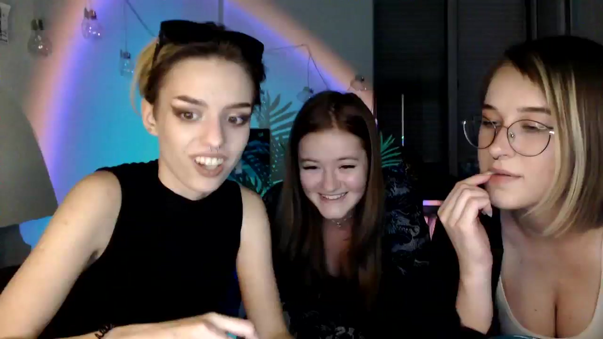 Gallery image thumbnail from Spicy_X's myfreecams stream on, 08/15/2023, 18:02 image 18 of 20
