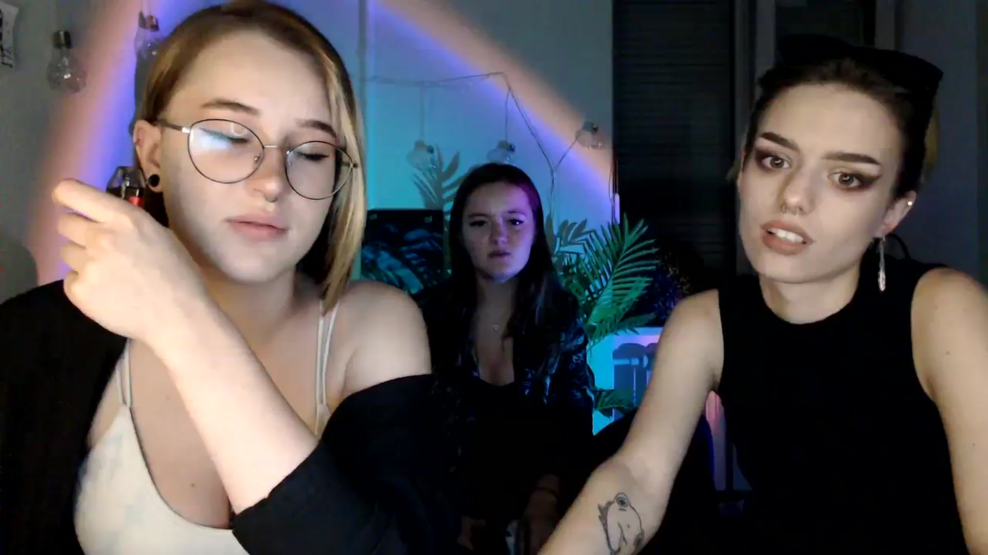 Gallery image thumbnail from Spicy_X's myfreecams stream on, 08/15/2023, 18:02 image 6 of 20