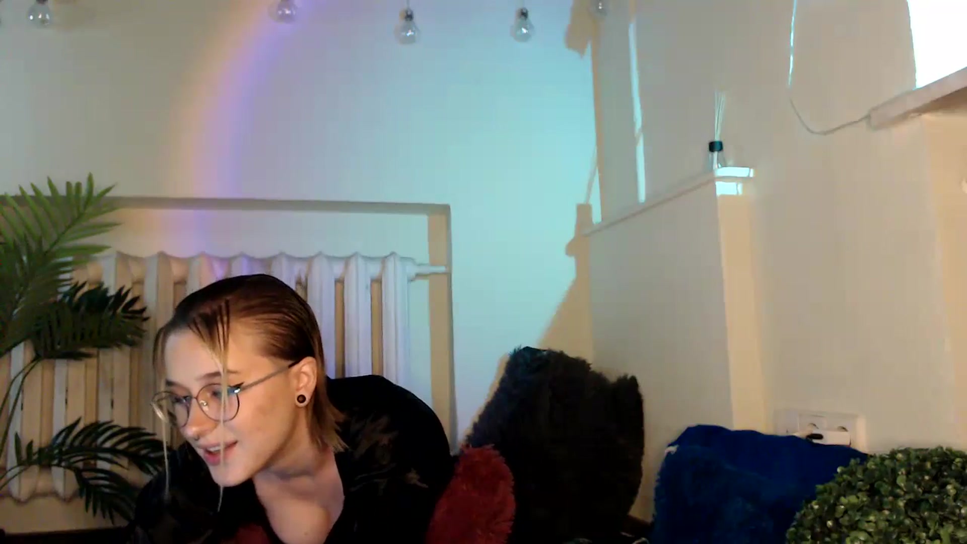 Gallery image thumbnail from Spicy_X's myfreecams stream on, 08/16/2023, 15:07 image 9 of 20