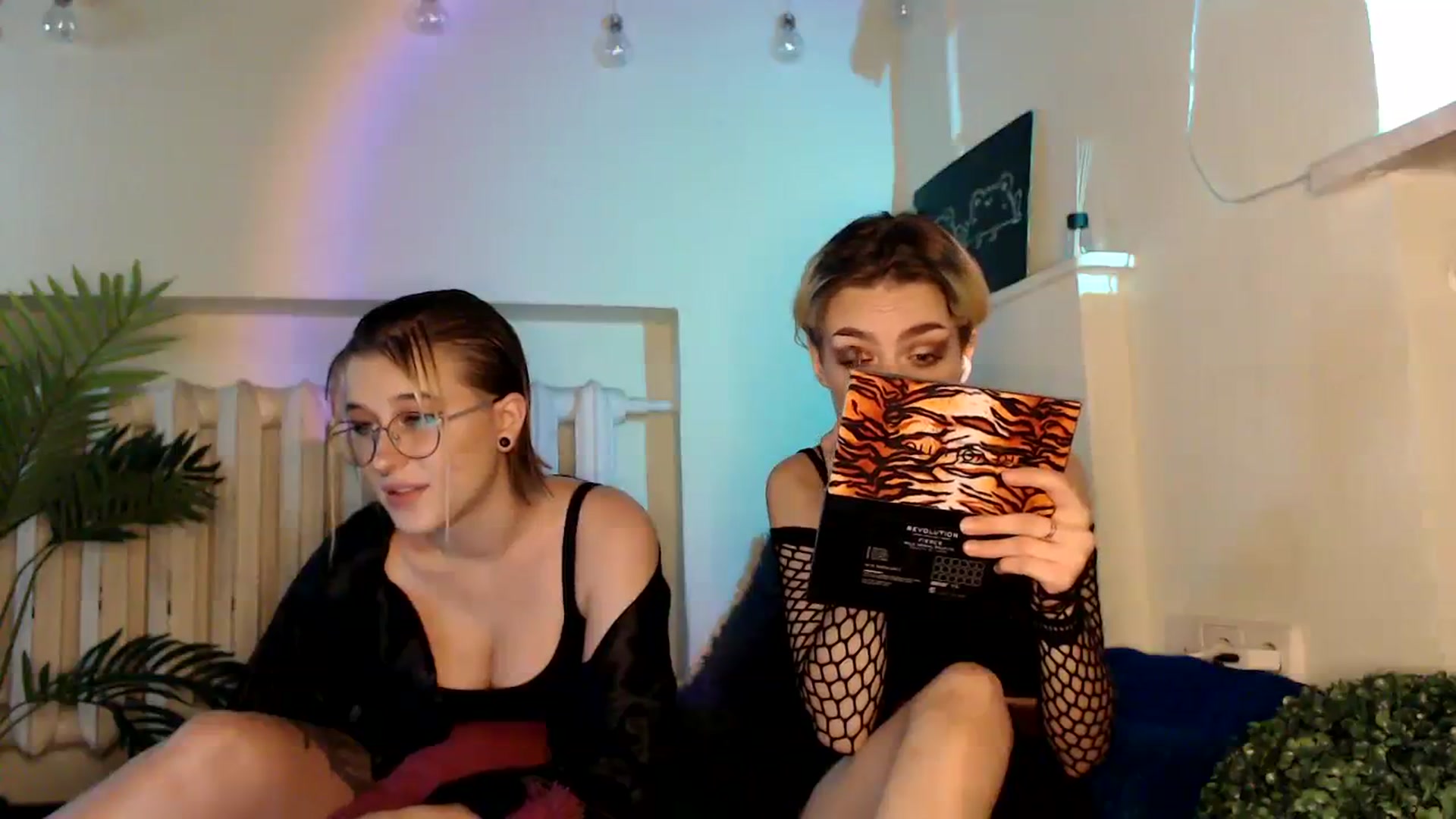 Gallery image thumbnail from Spicy_X's myfreecams stream on, 08/16/2023, 15:07 image 13 of 20