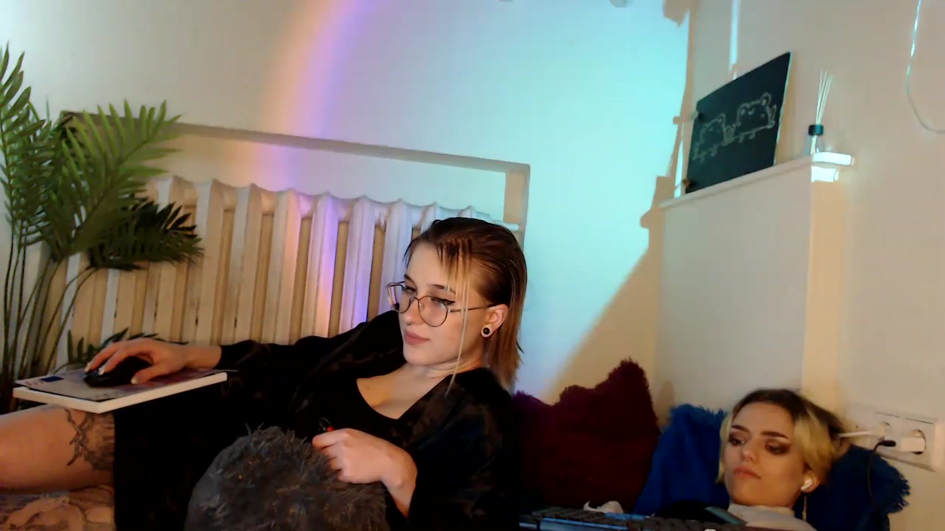 Gallery image thumbnail from Spicy_X's myfreecams stream on, 08/16/2023, 18:15 image 16 of 20