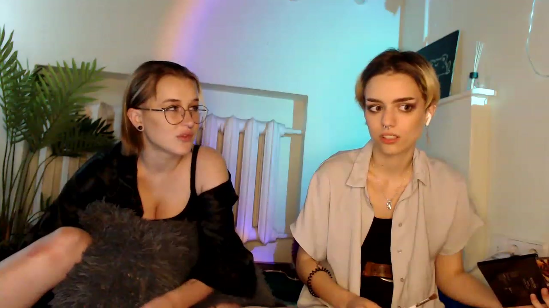 Gallery image thumbnail from Spicy_X's myfreecams stream on, 08/16/2023, 18:15 image 6 of 20