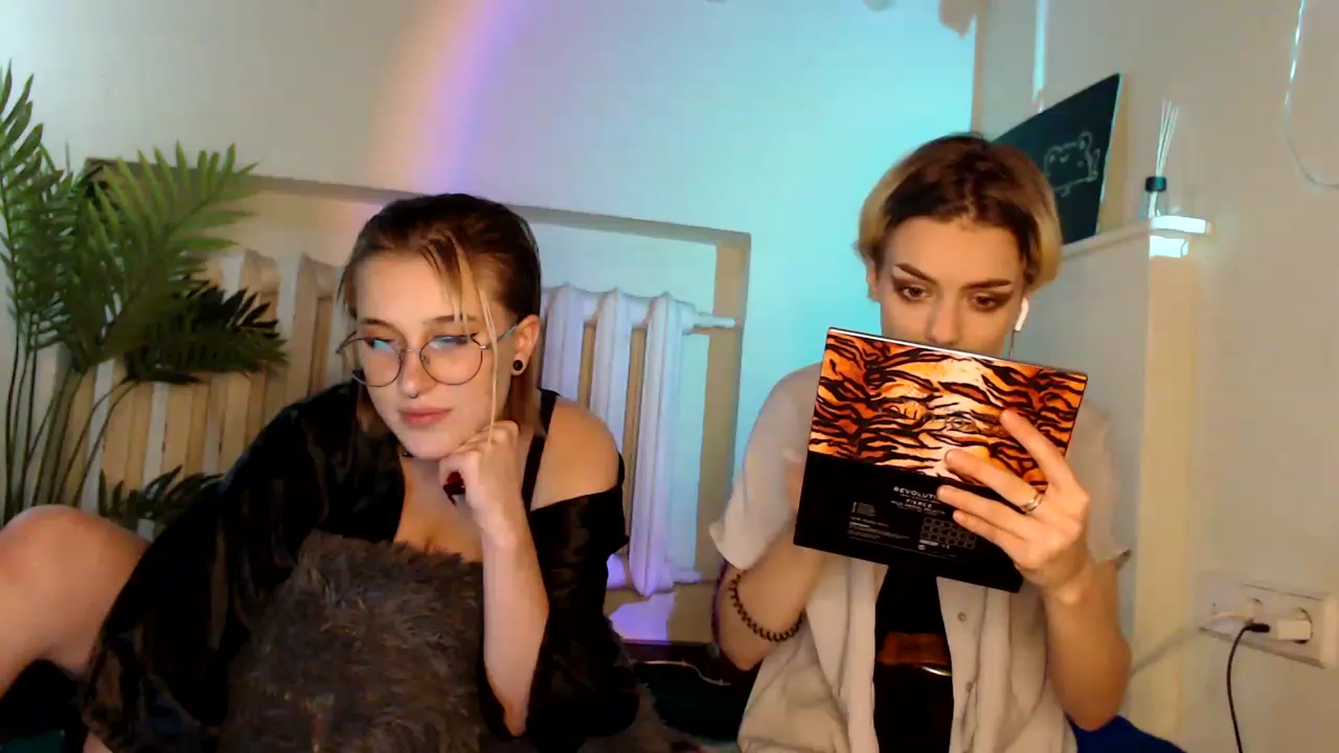 Gallery image thumbnail from Spicy_X's myfreecams stream on, 08/16/2023, 18:15 image 8 of 20